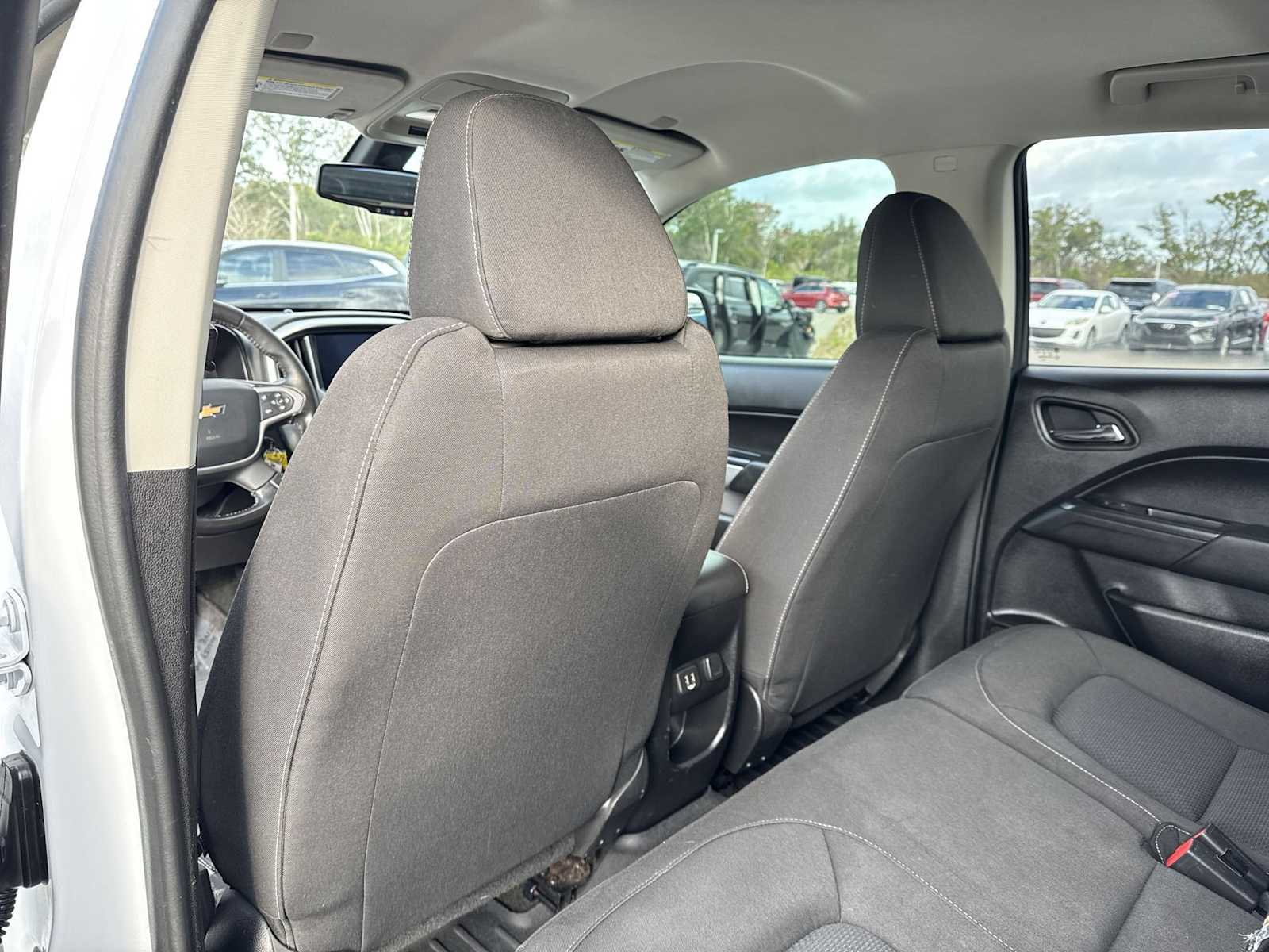 Thumbnail: 2019 Chevrolet Colorado - 17