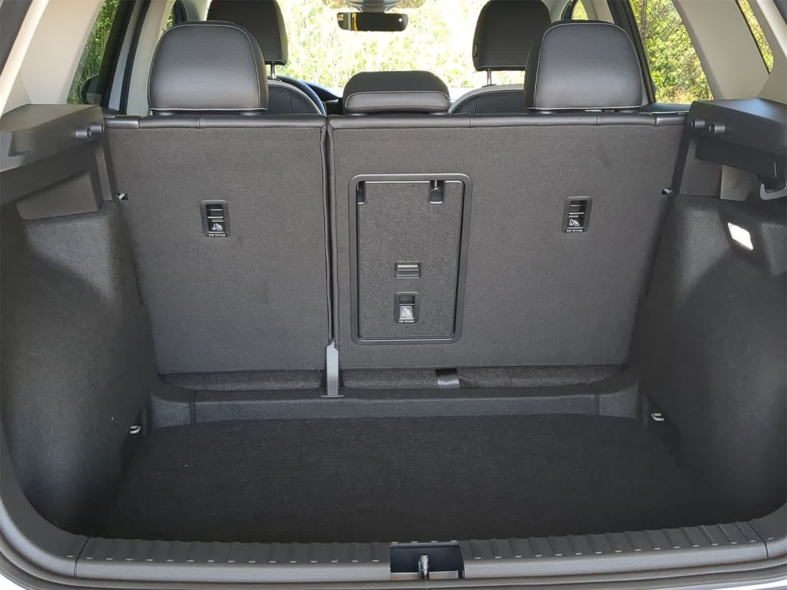 Thumbnail: 2025 Volkswagen Taos - 33