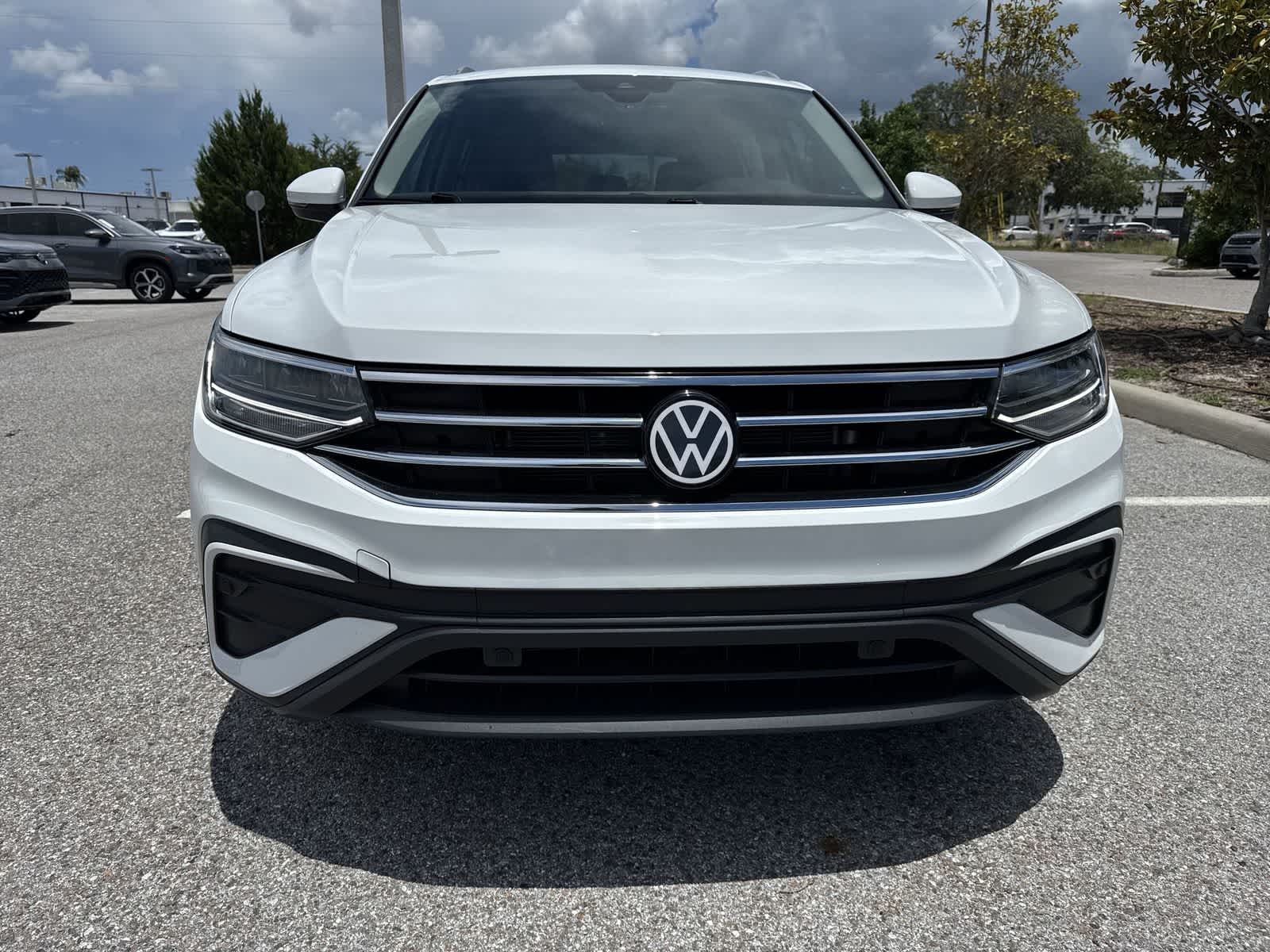 Thumbnail: 2024 Volkswagen Tiguan - 16