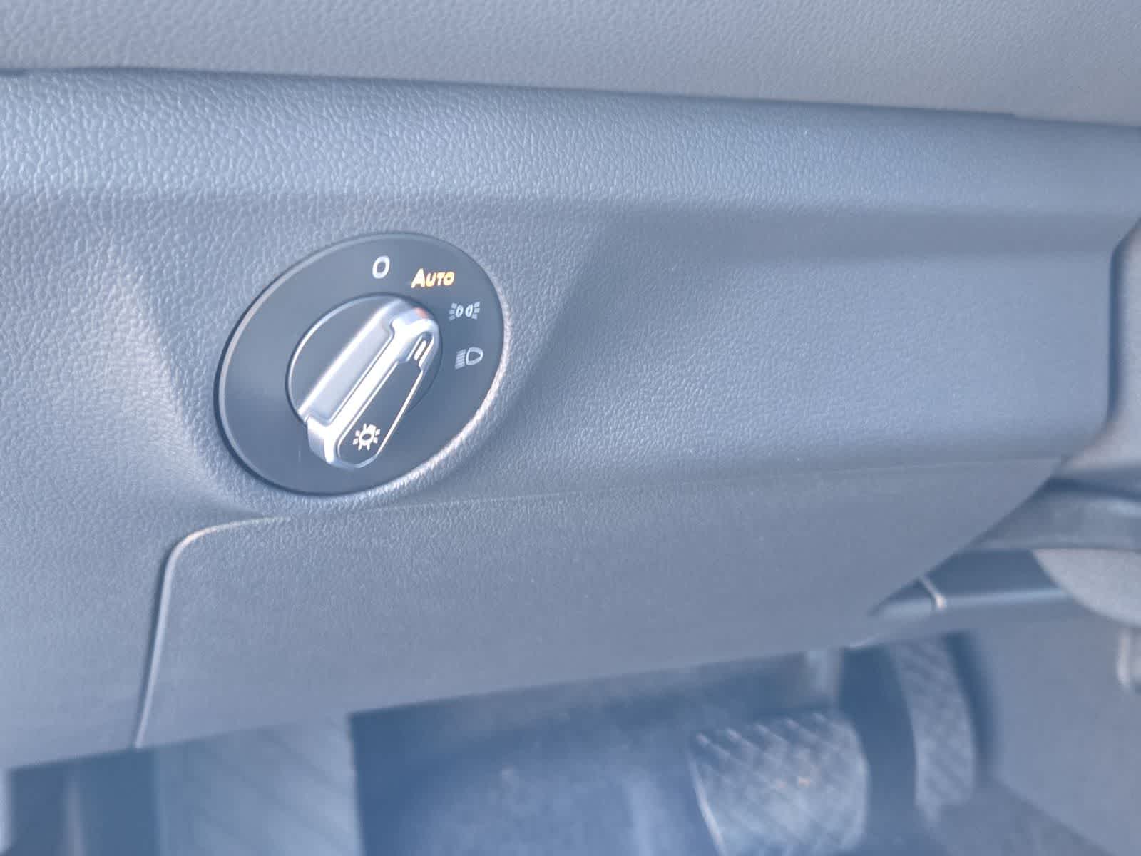 Thumbnail: 2026 Volkswagen Jetta - 35