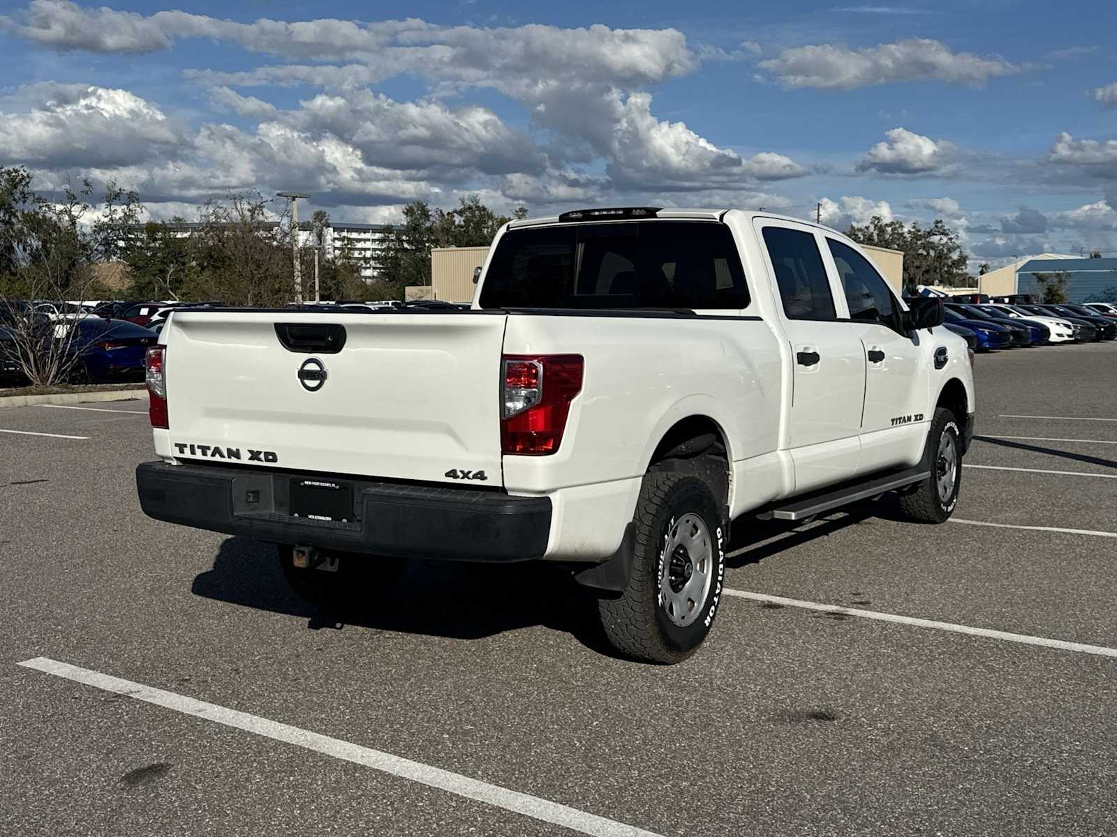 Thumbnail: 2018 Nissan Titan - 6