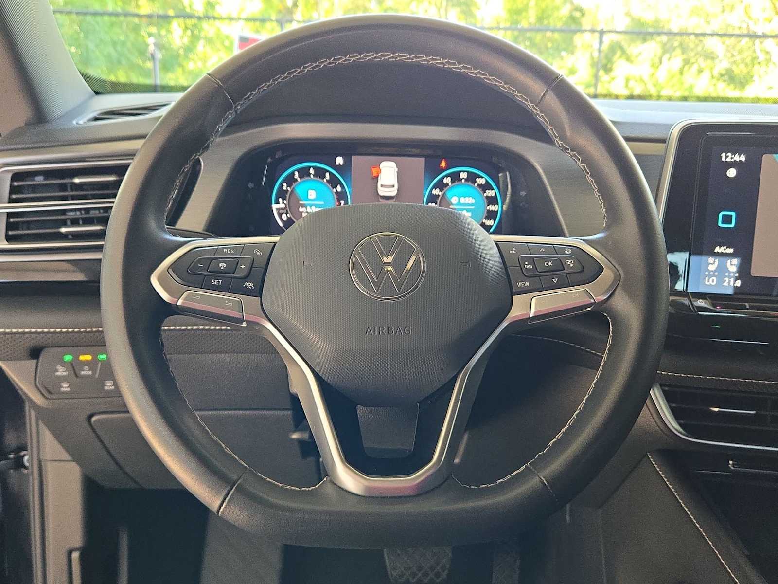 Thumbnail: 2024 Volkswagen Atlas - 22