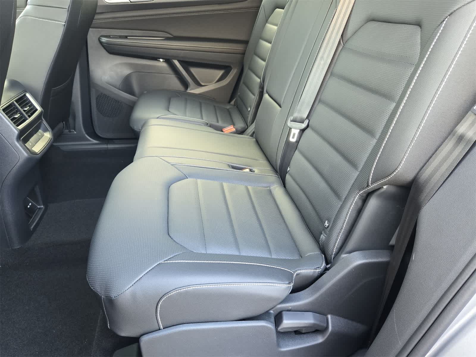 Thumbnail: 2026 Volkswagen Atlas - 27