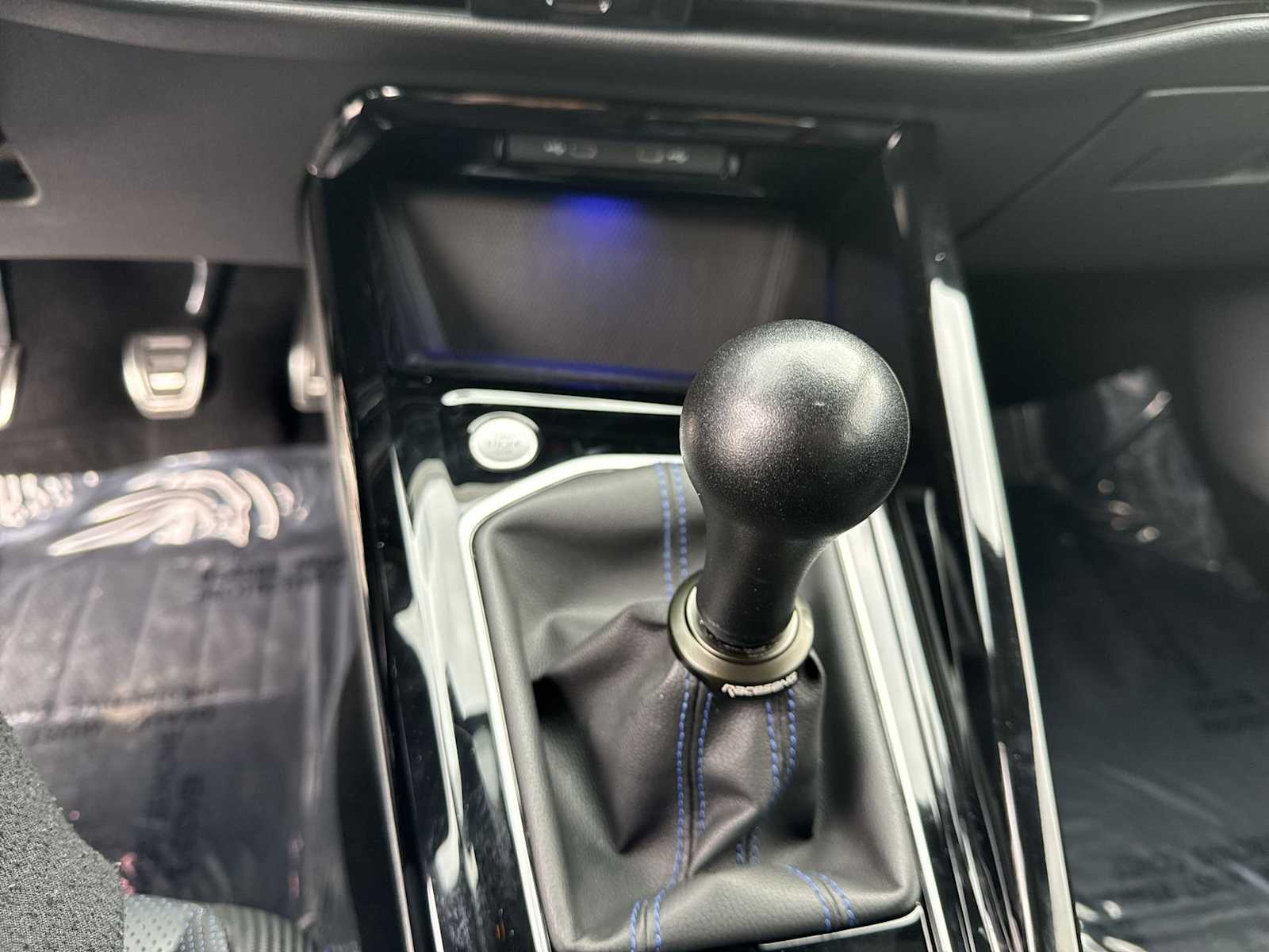 Thumbnail: 2023 Volkswagen Golf - 38