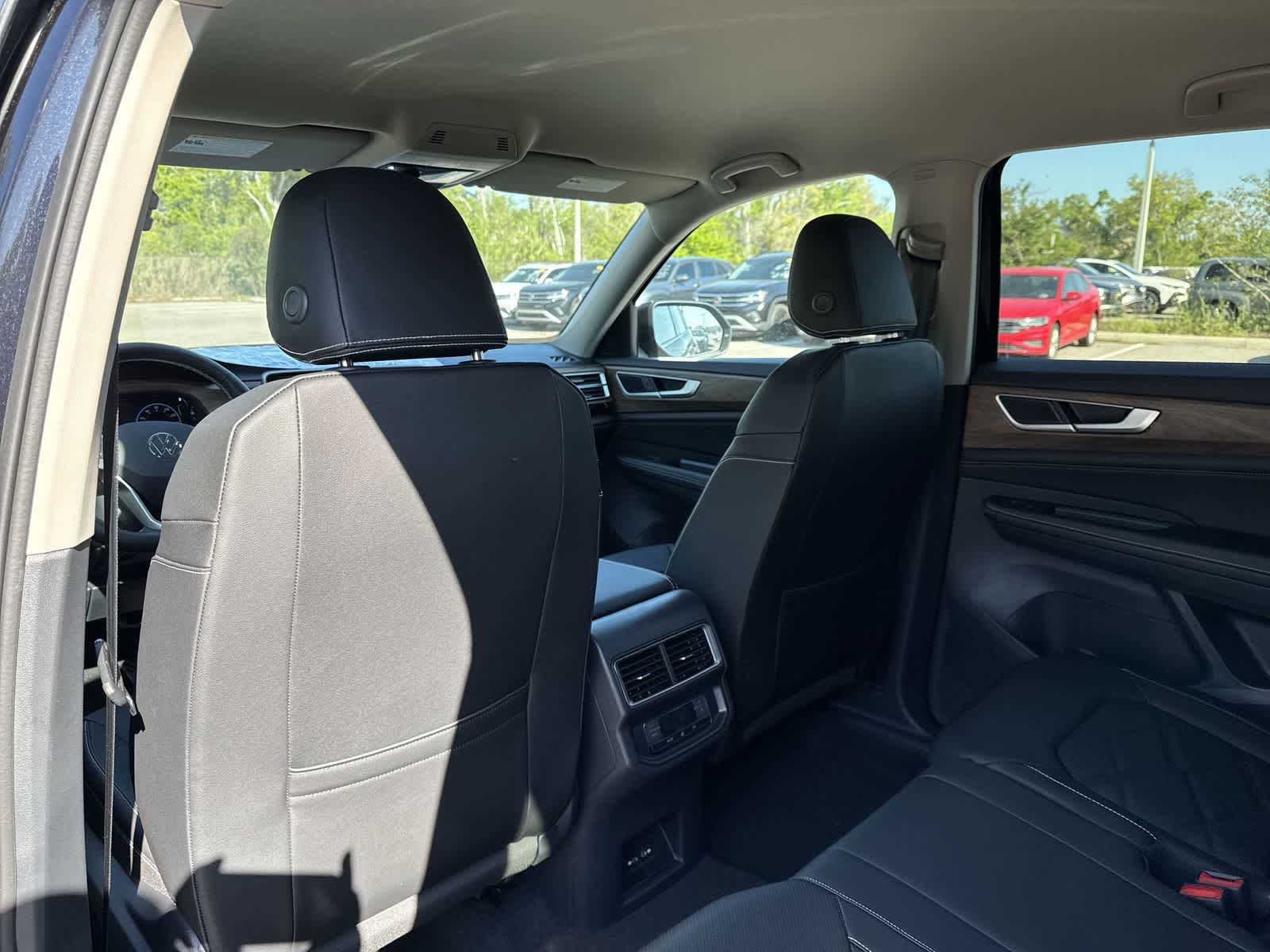 Thumbnail: 2026 Volkswagen Atlas - 18