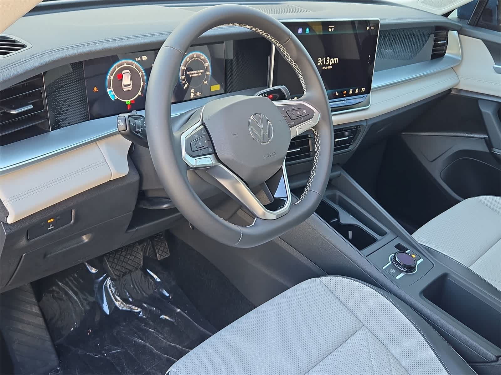 Thumbnail: 2025 Volkswagen Tiguan - 10