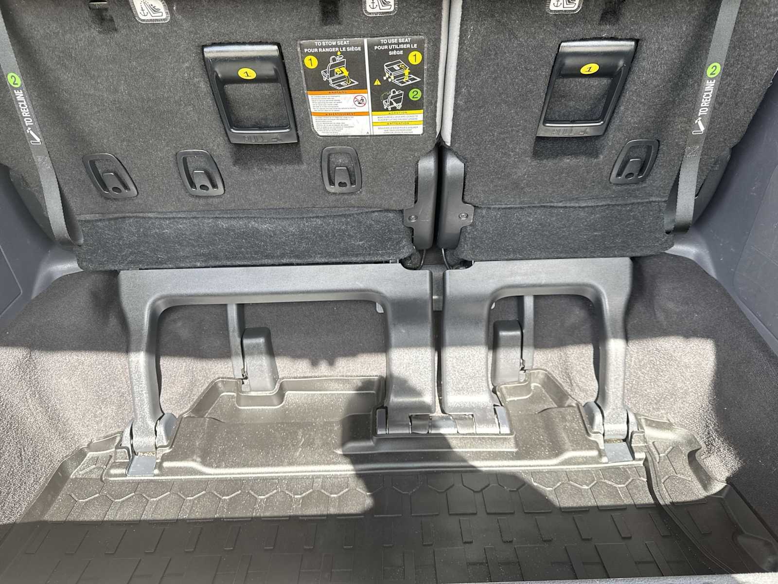 Thumbnail: 2023 Toyota Sienna - 33