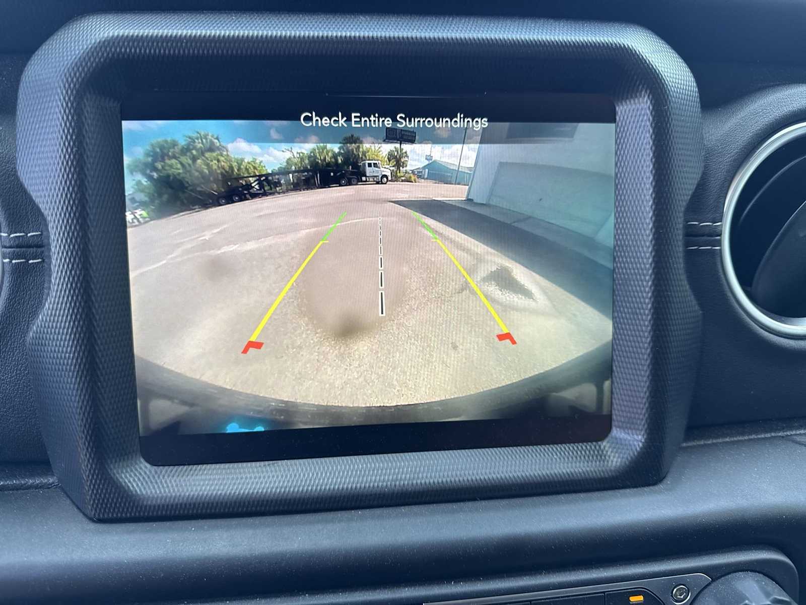 Thumbnail: 2023 Jeep Wrangler - 25