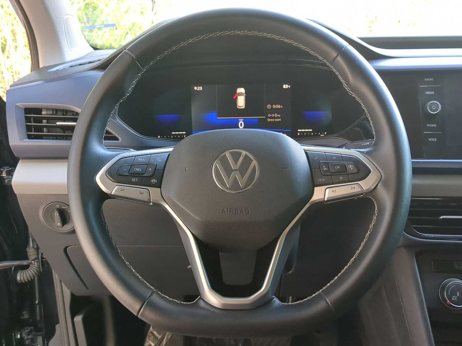 2022 Volkswagen Taos SE 21
