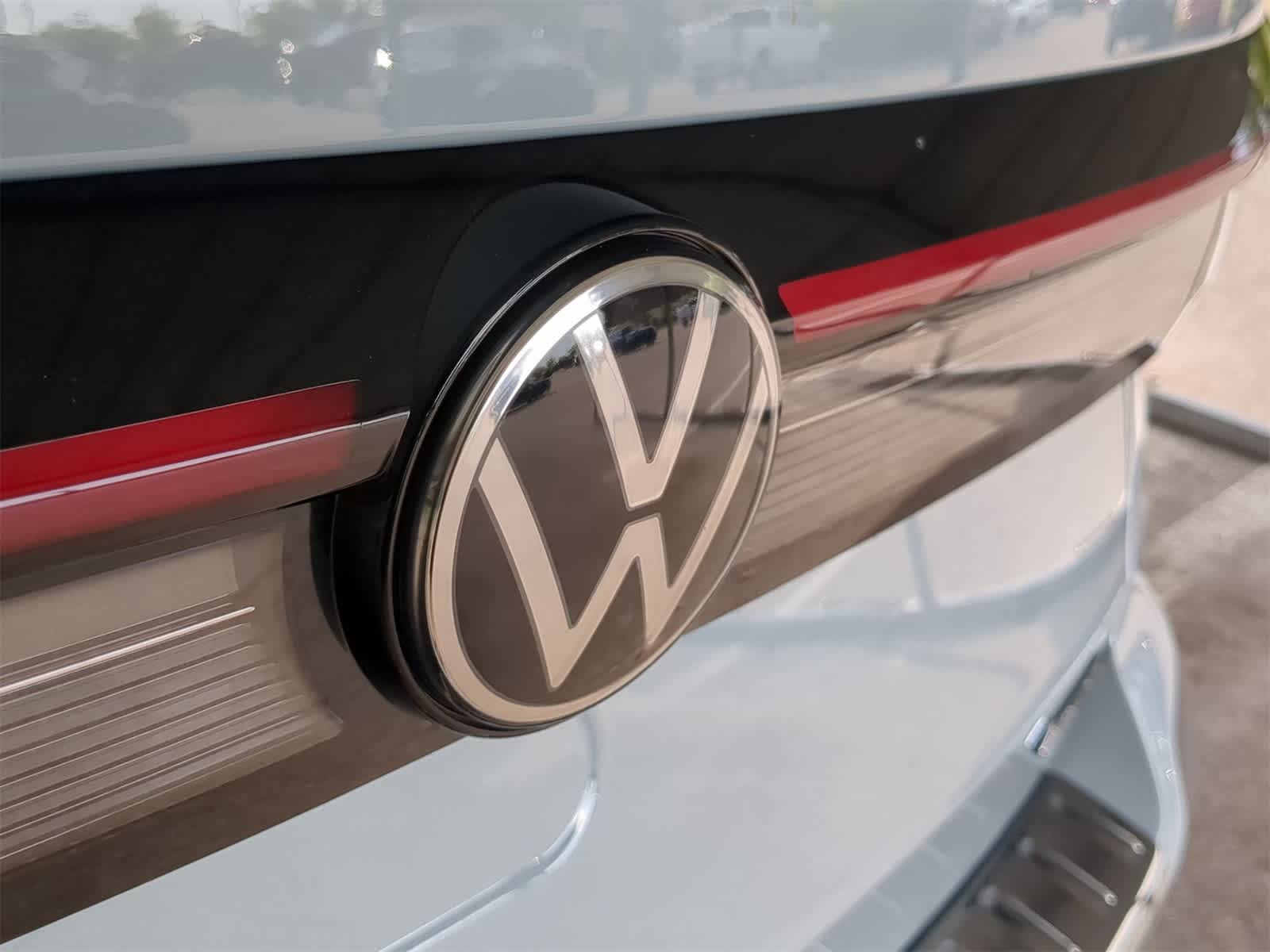 Thumbnail: 2025 Volkswagen Taos - 12