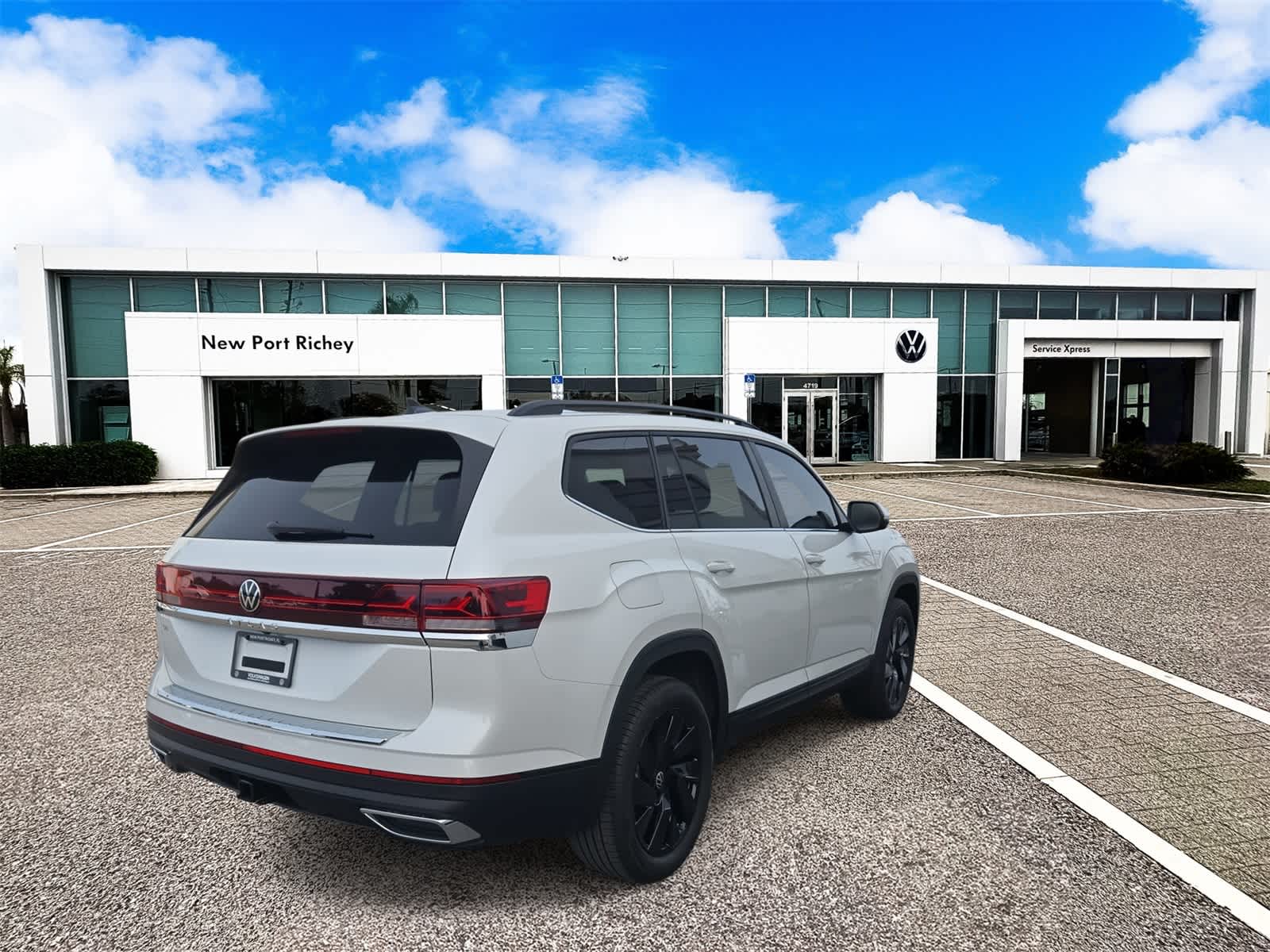 Thumbnail: 2026 Volkswagen Atlas - 8