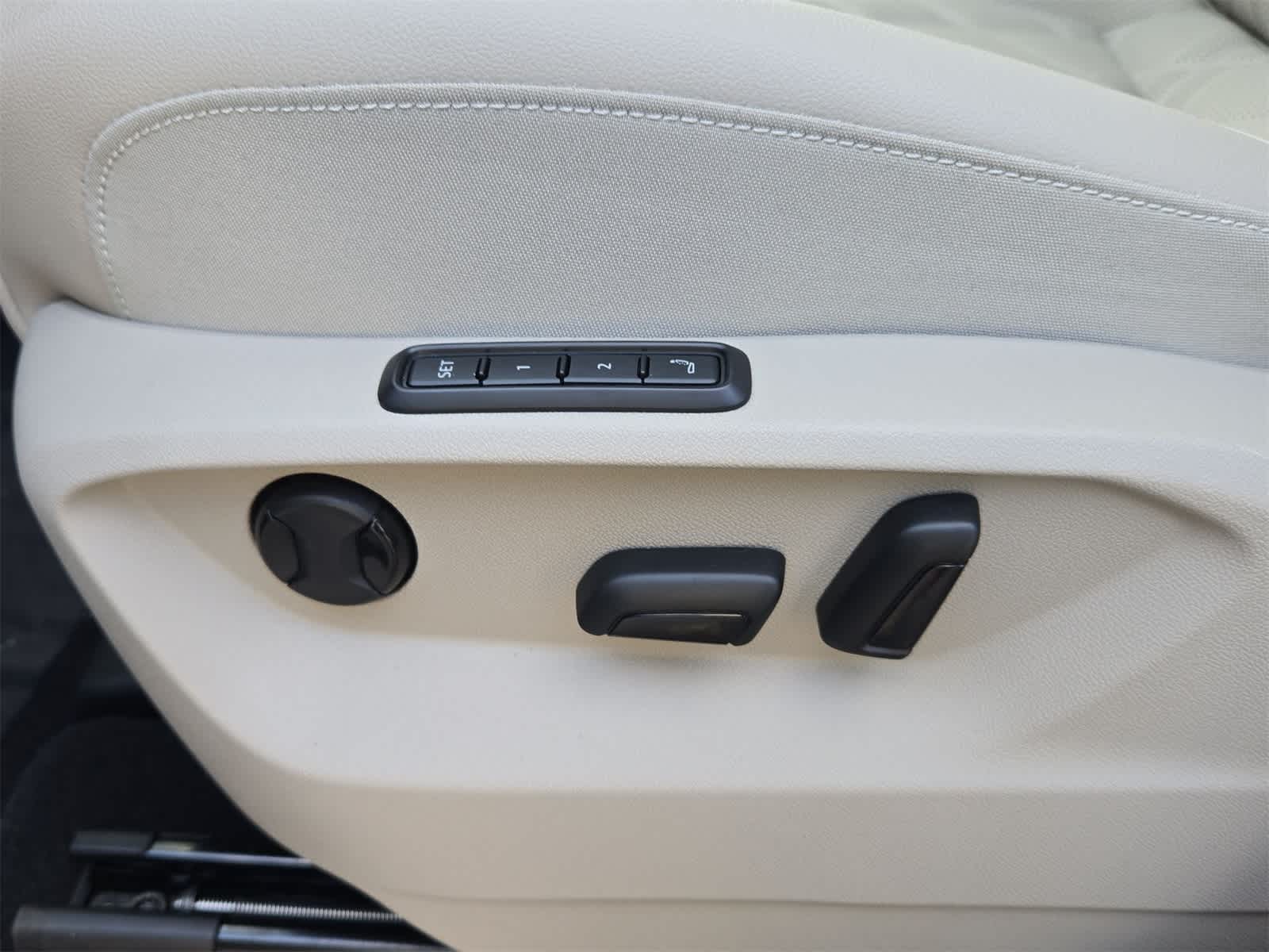 Thumbnail: 2026 Volkswagen Atlas - 18