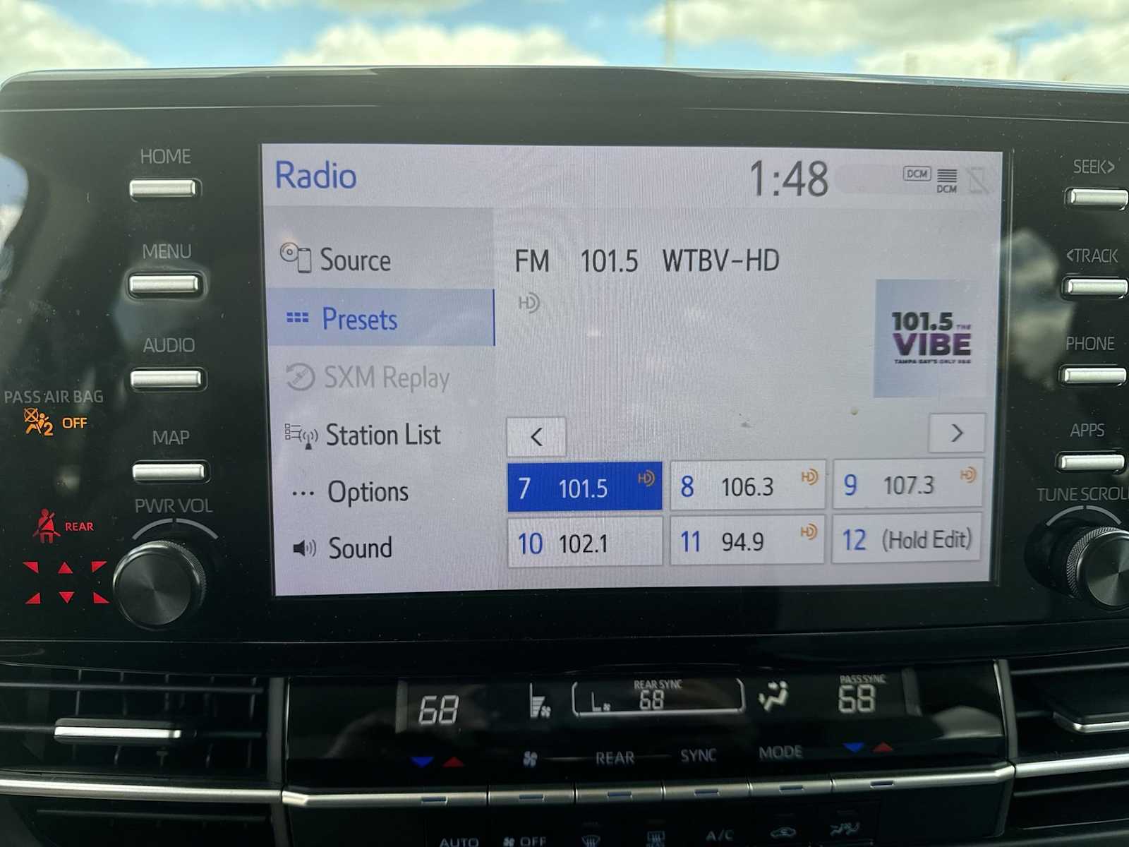 Thumbnail: 2023 Toyota Sienna - 27