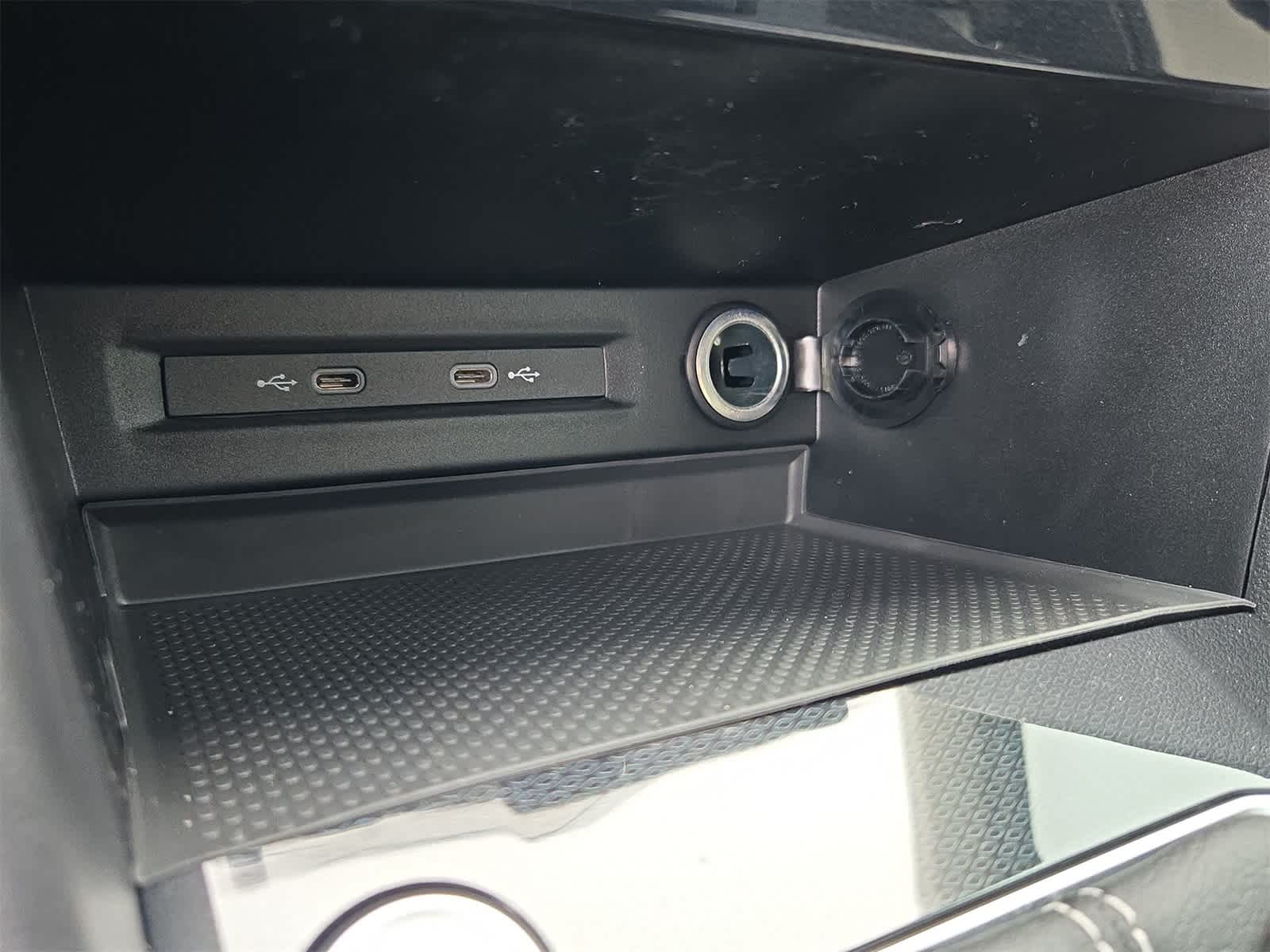 Thumbnail: 2025 Volkswagen Taos - 30