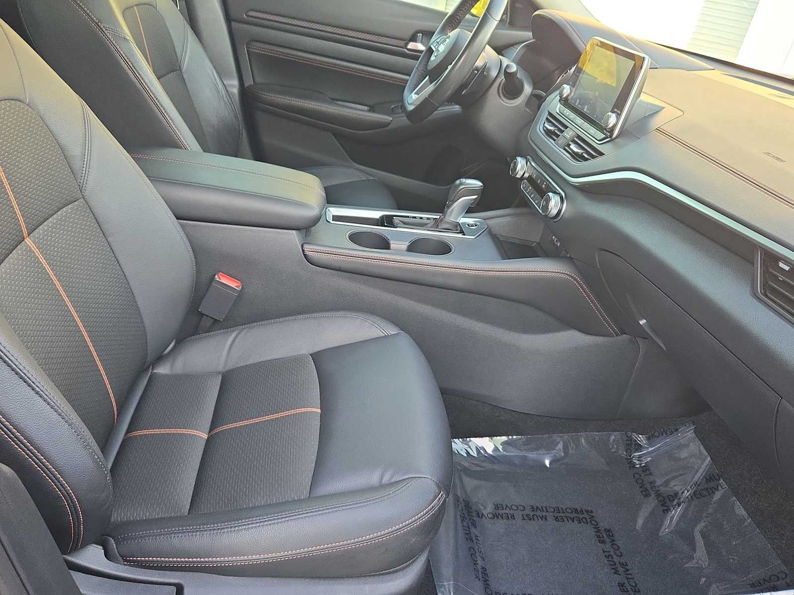 Thumbnail: 2022 Nissan Altima - 22