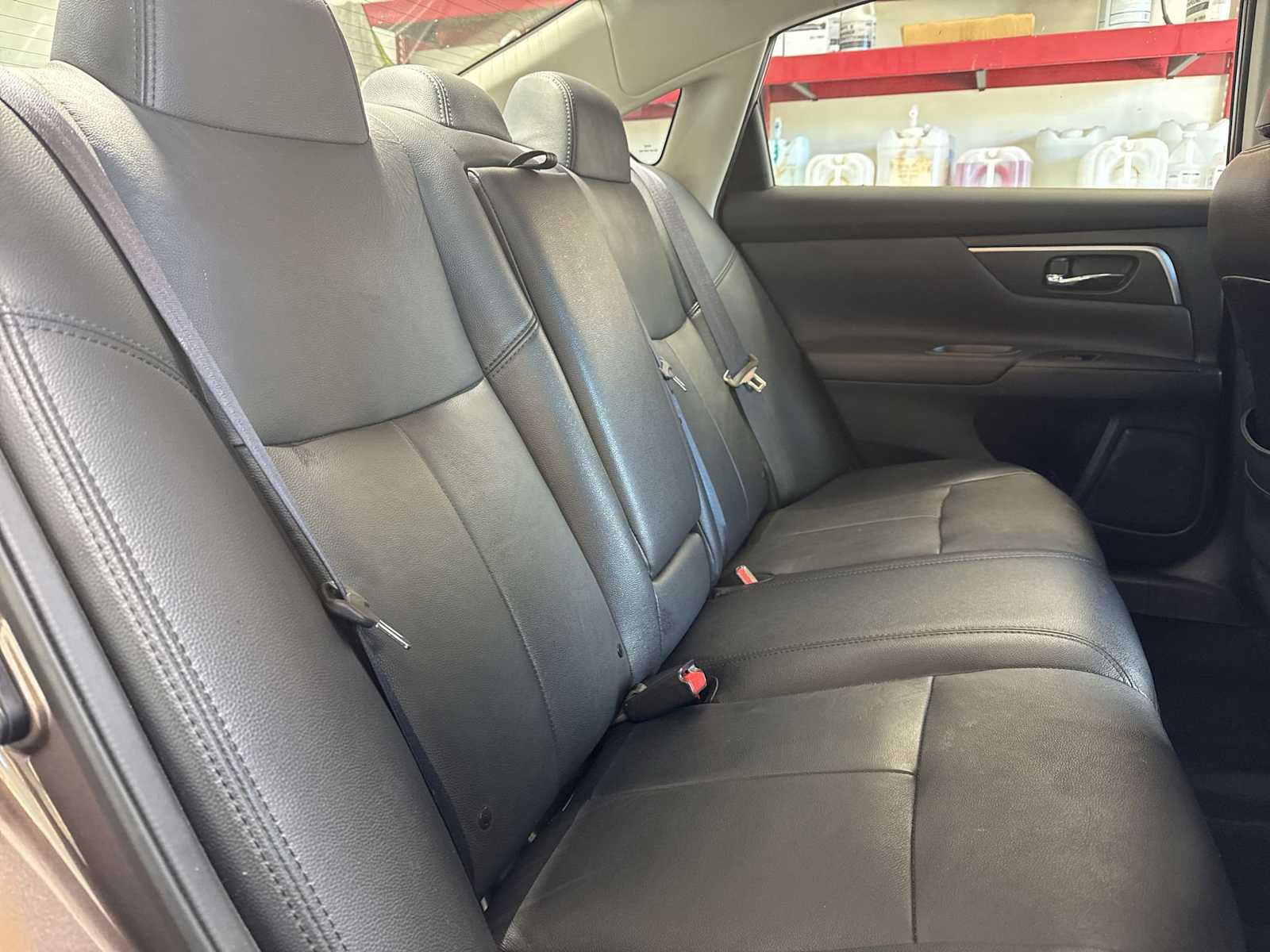 Thumbnail: 2015 Nissan Altima - 20