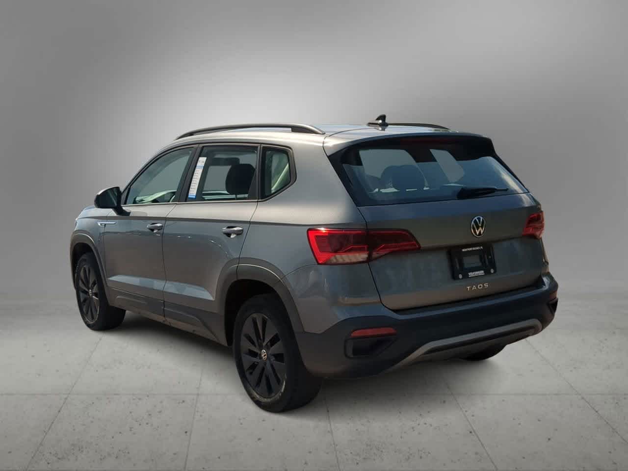 Thumbnail: 2022 Volkswagen Taos - 6