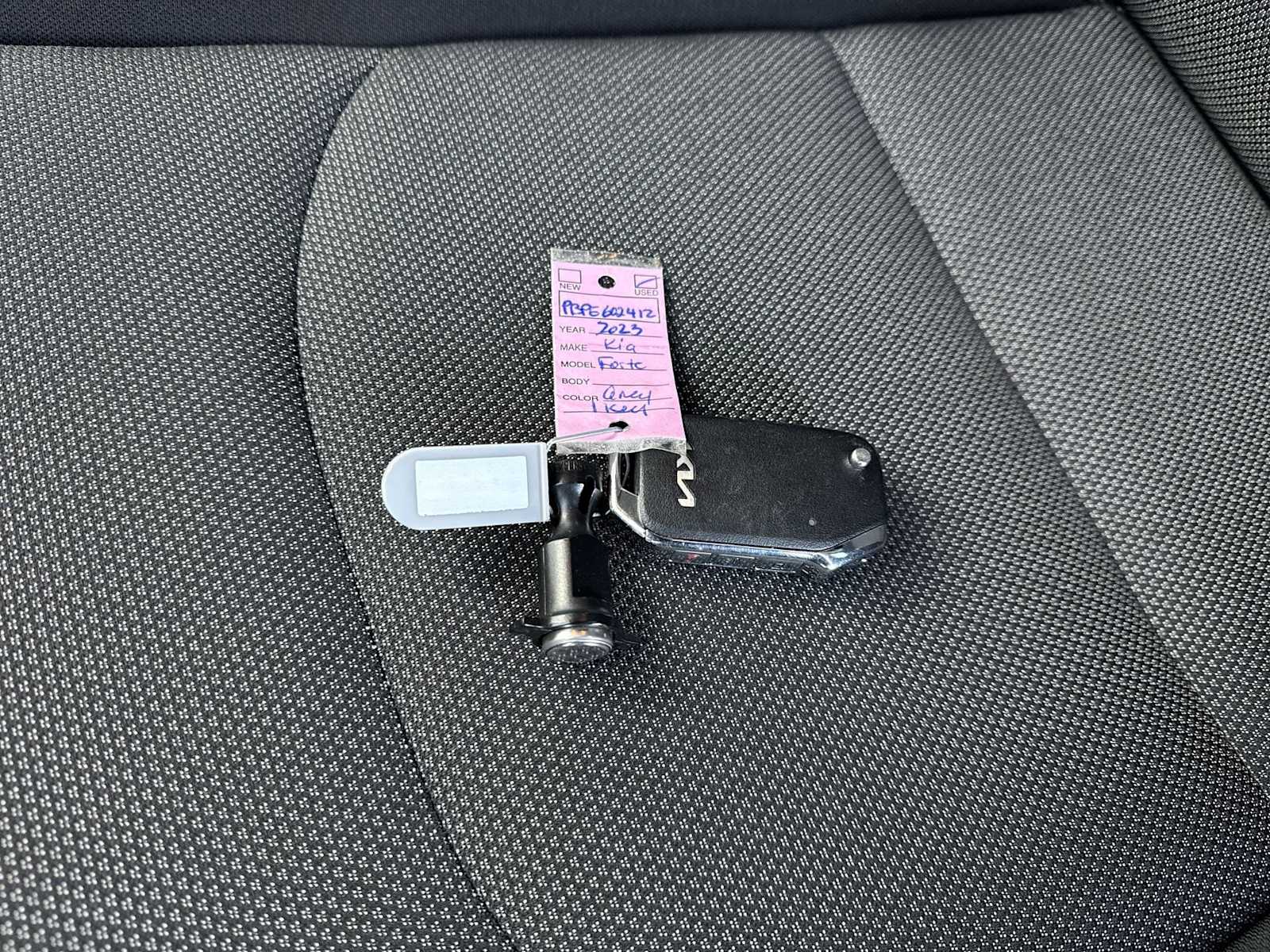 Thumbnail: 2023 Kia Forte - 30