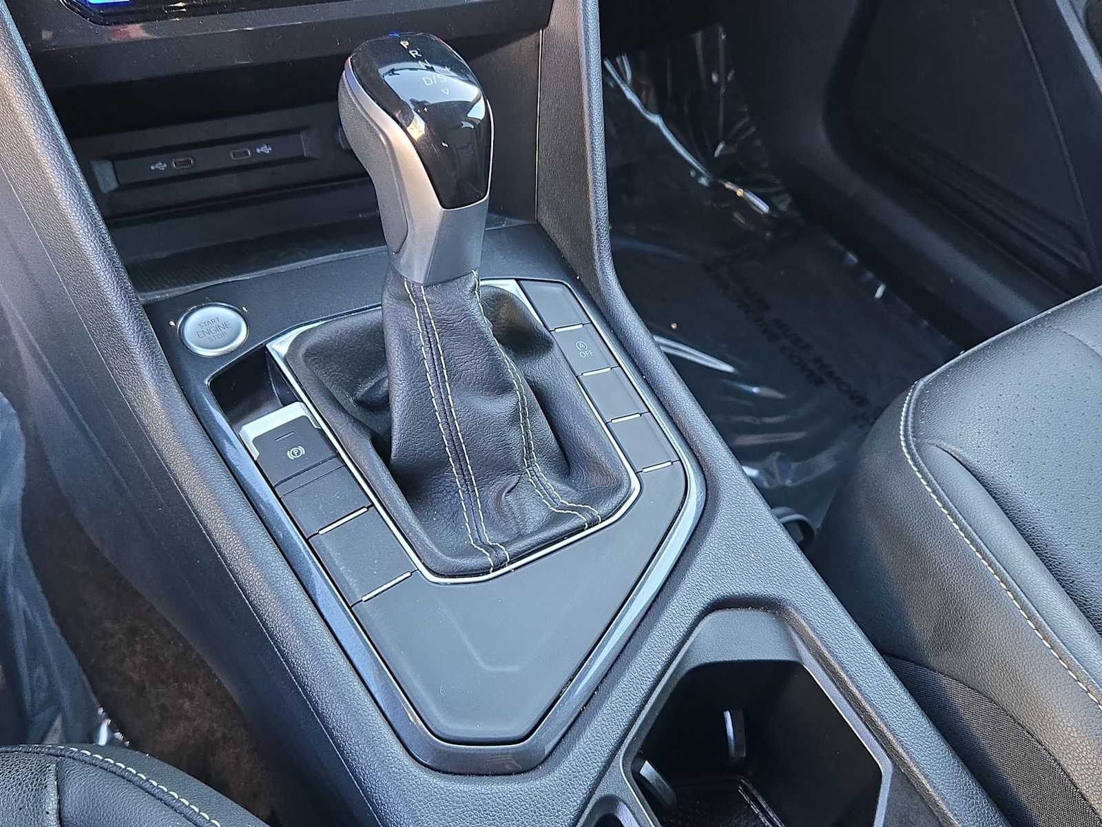 Thumbnail: 2023 Volkswagen Tiguan - 29