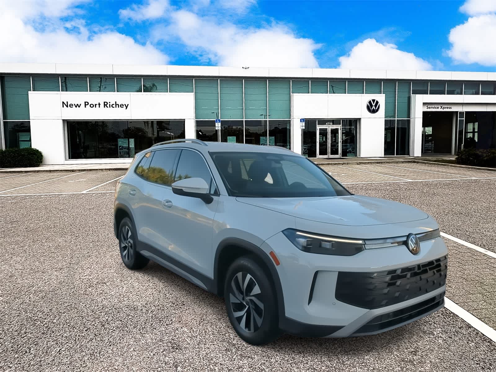 Thumbnail: 2025 Volkswagen Tiguan - 2