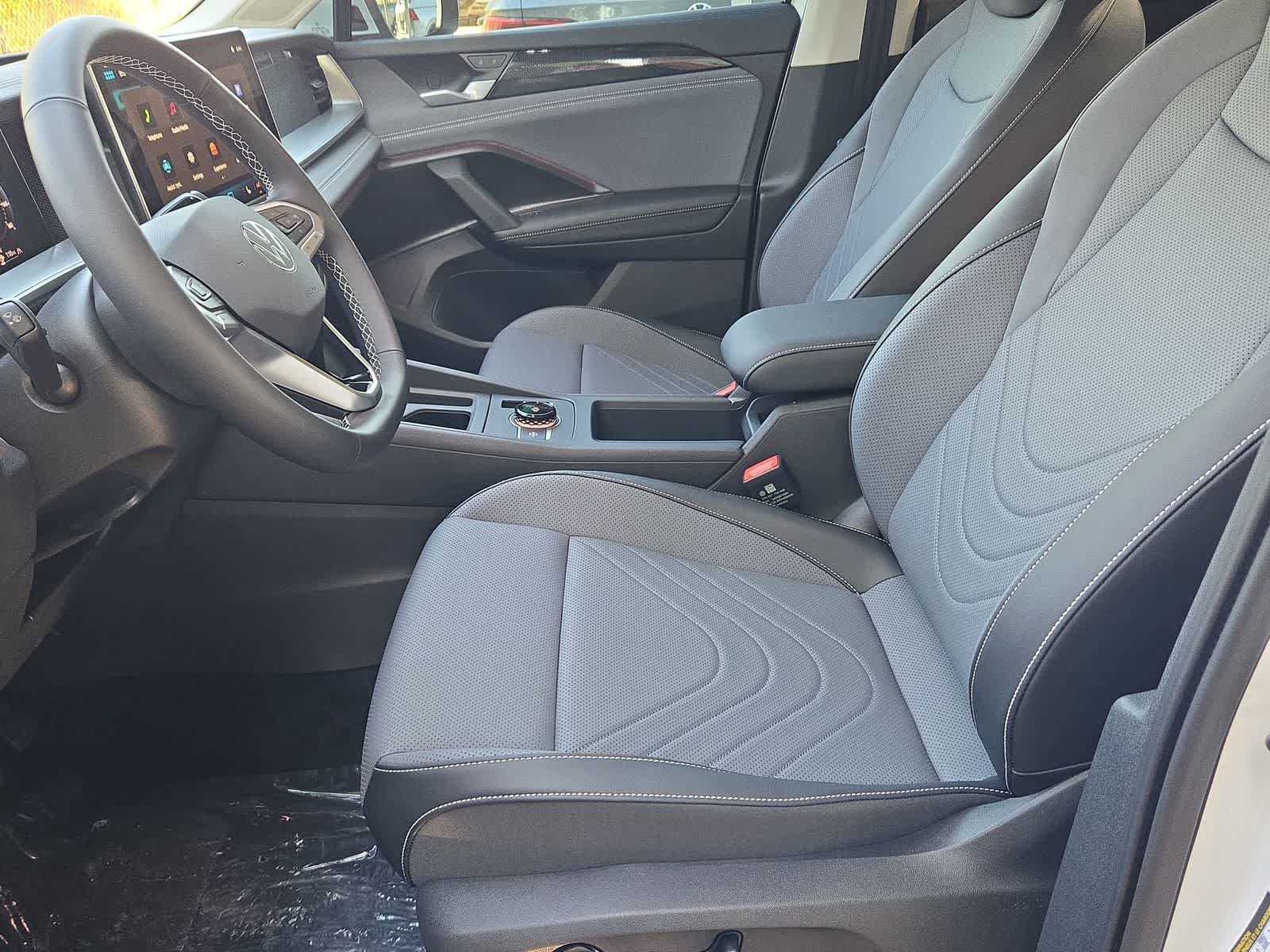 Thumbnail: 2026 Volkswagen Tiguan - 17