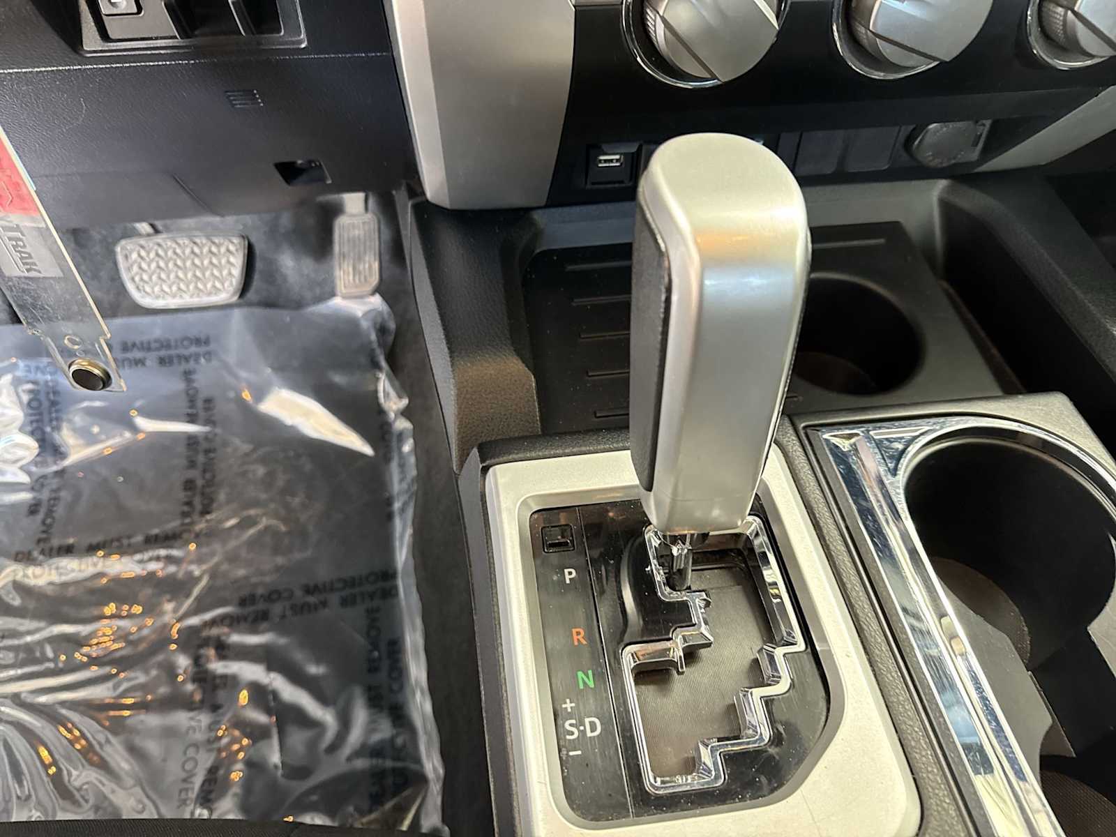 Thumbnail: 2020 Toyota Tundra - 31