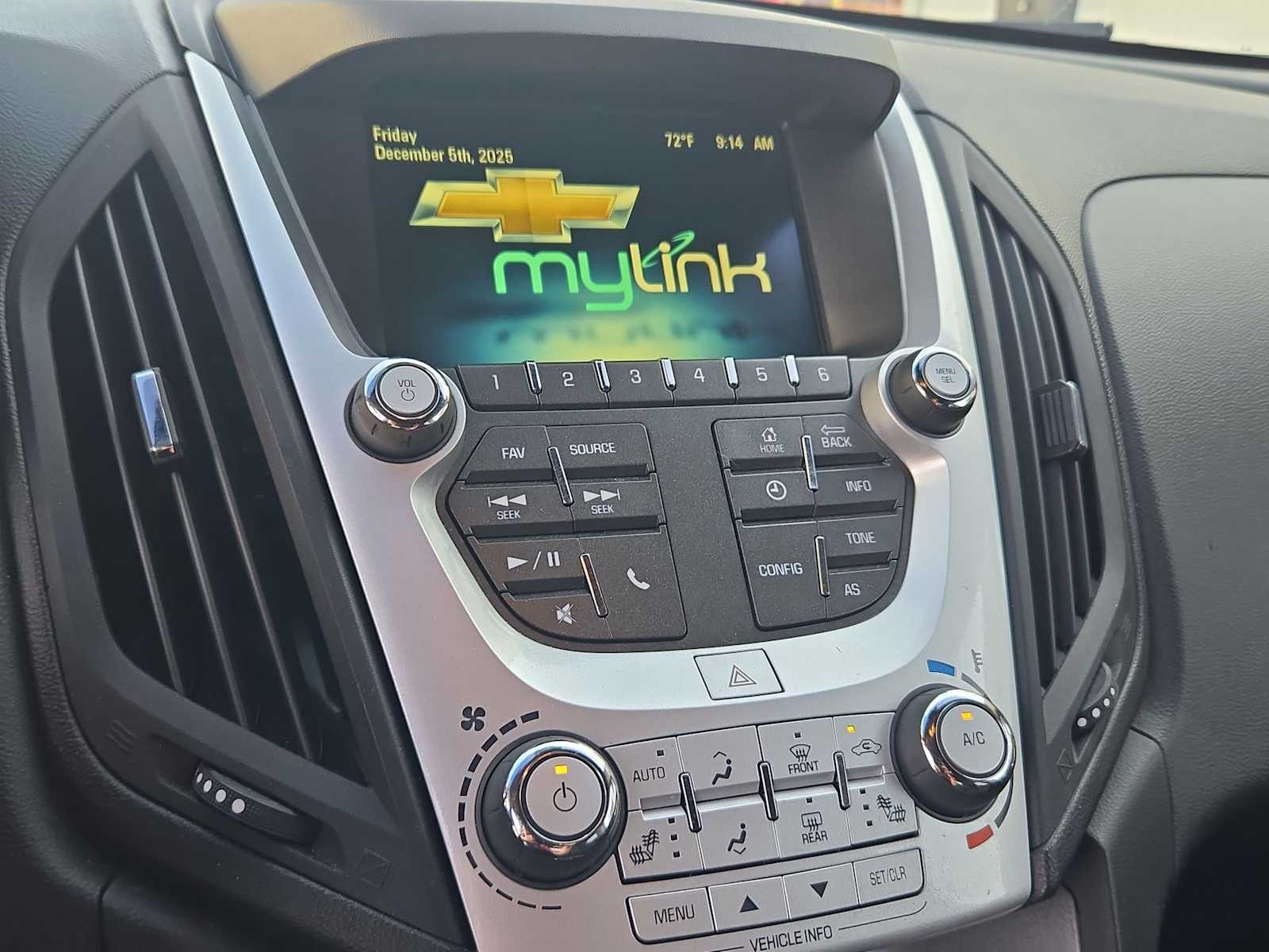 Thumbnail: 2016 Chevrolet Equinox - 27