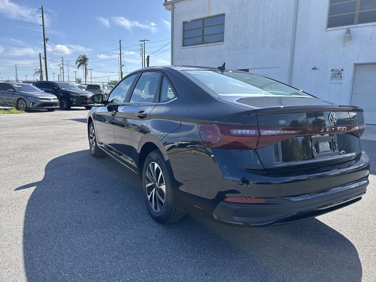 Thumbnail: 2026 Volkswagen Jetta - 4