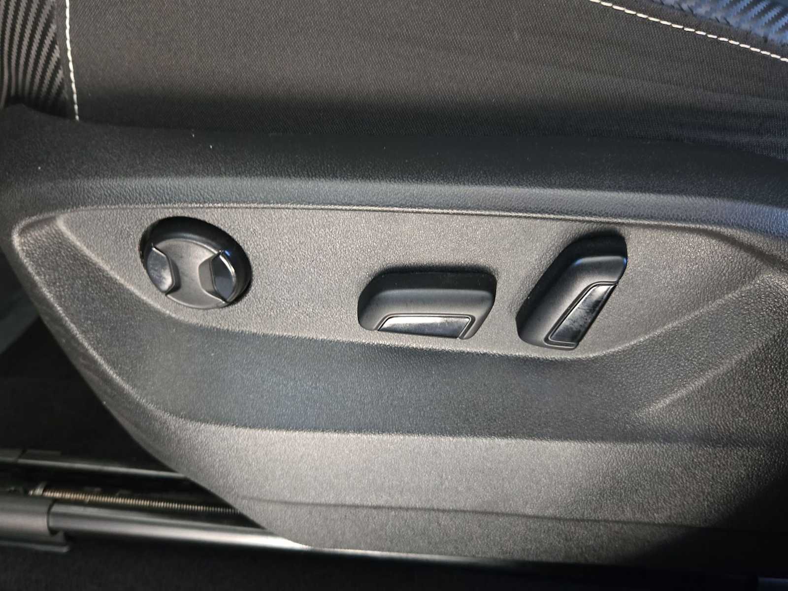 Thumbnail: 2024 Volkswagen Atlas - 18