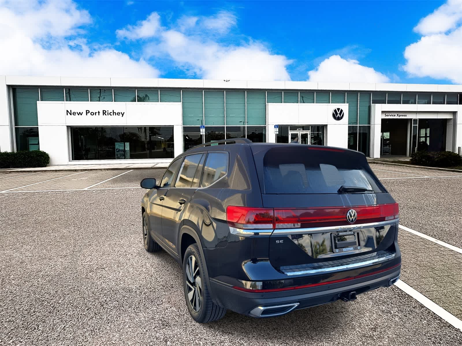 Thumbnail: 2026 Volkswagen Atlas - 6