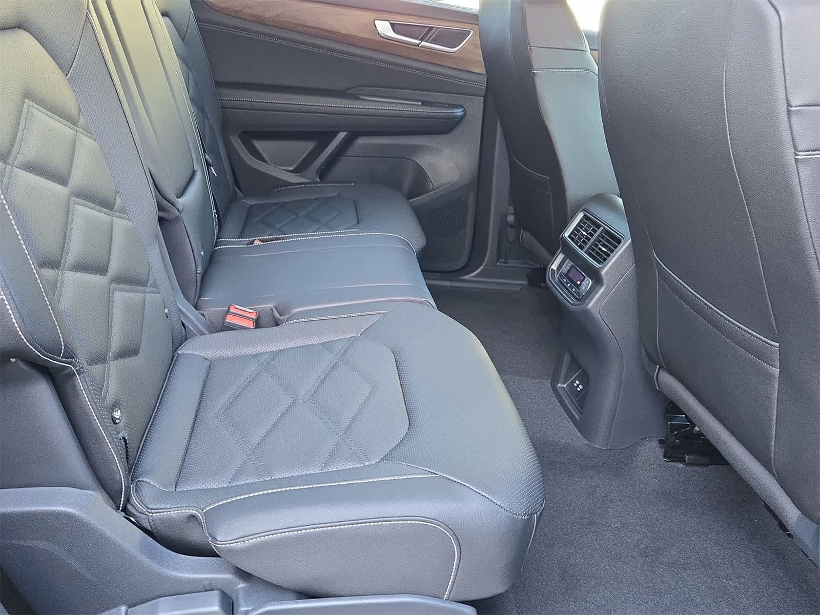 Thumbnail: 2026 Volkswagen Atlas - 21