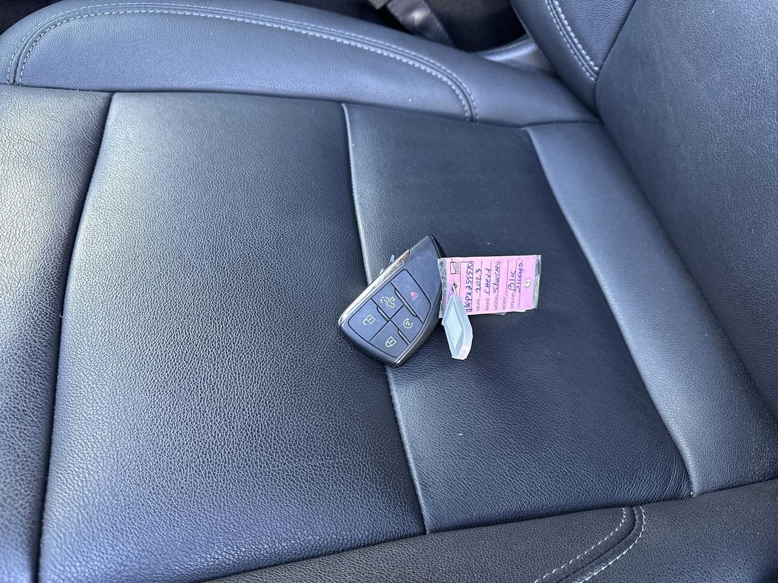 Thumbnail: 2023 Chevrolet Silverado 1500 - 33