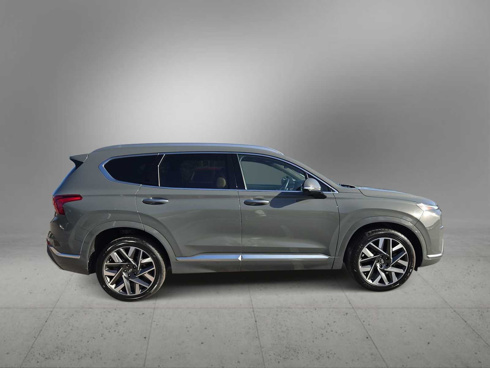 Thumbnail: 2023 Hyundai Santa Fe - 9