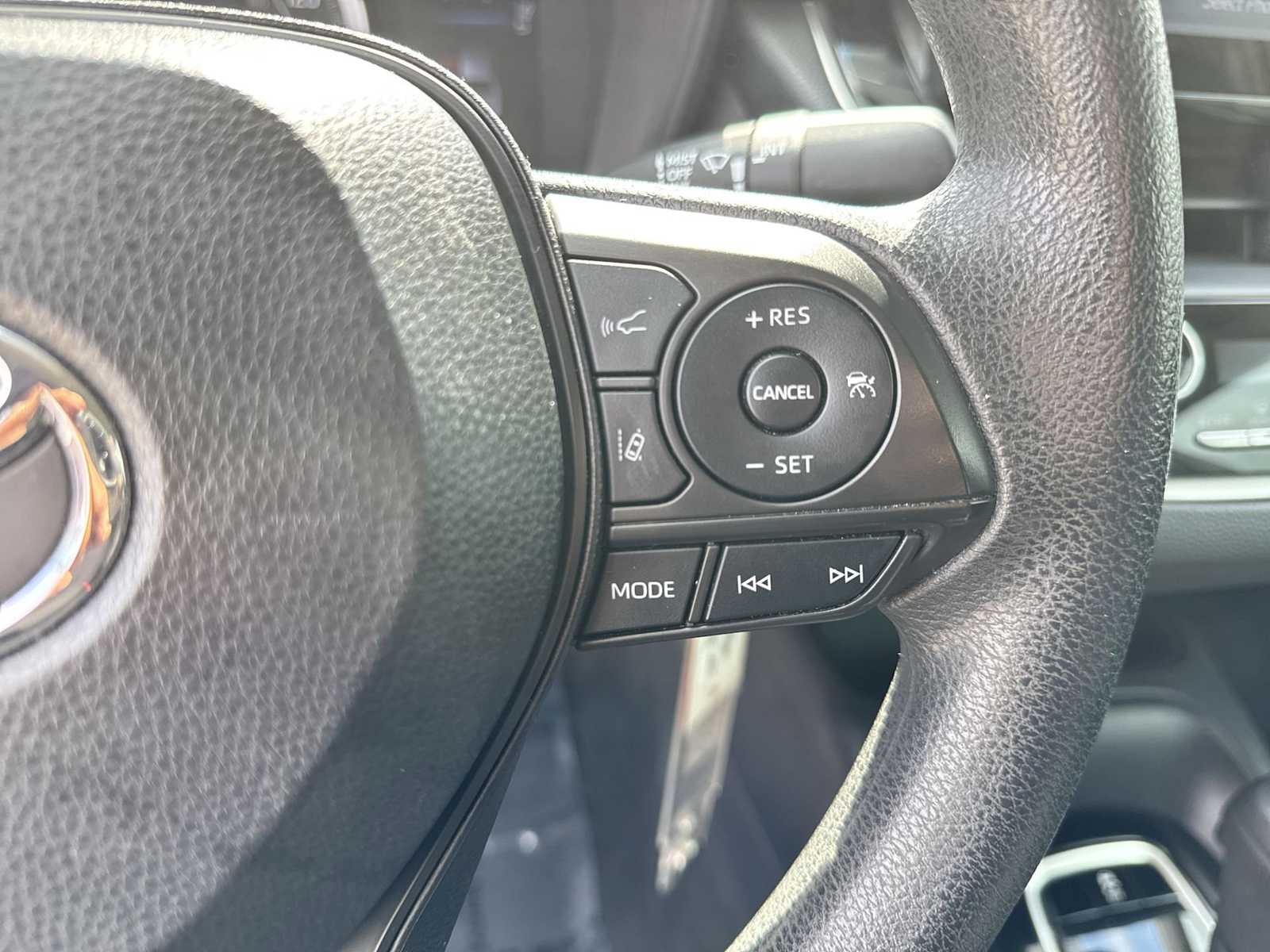 Thumbnail: 2022 Toyota Corolla - 22