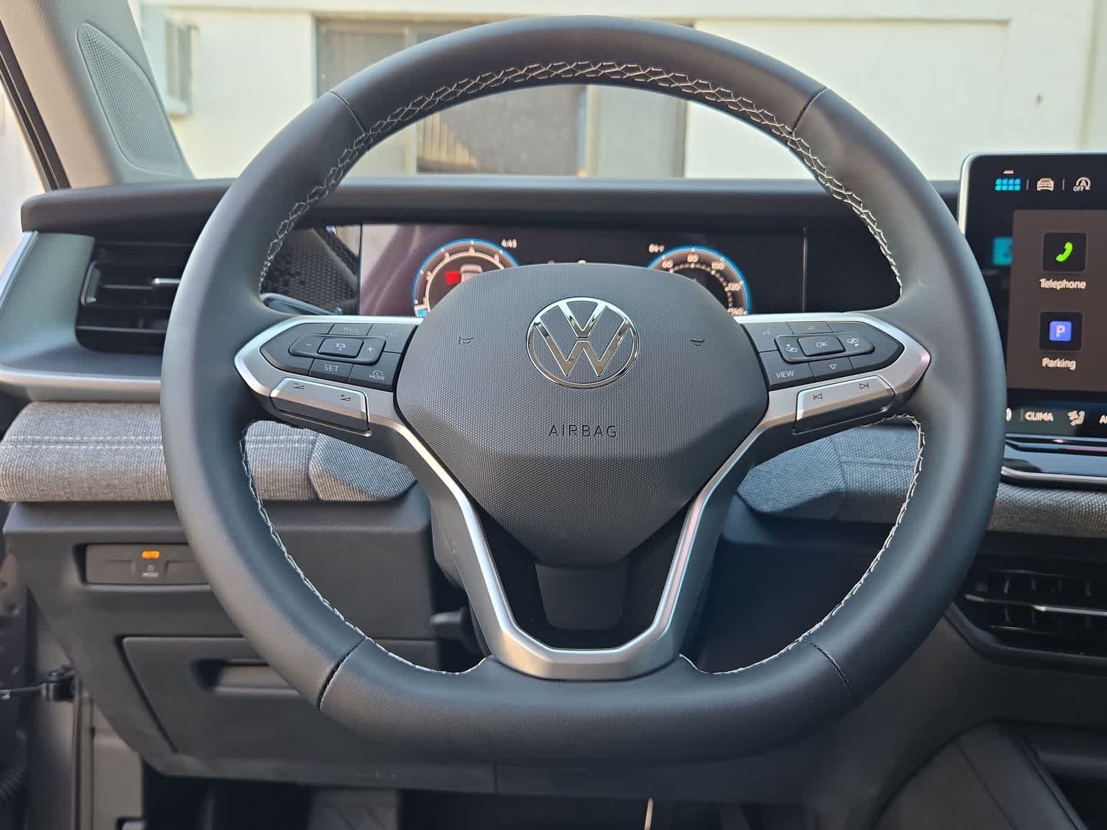 Thumbnail: 2025 Volkswagen Tiguan - 23