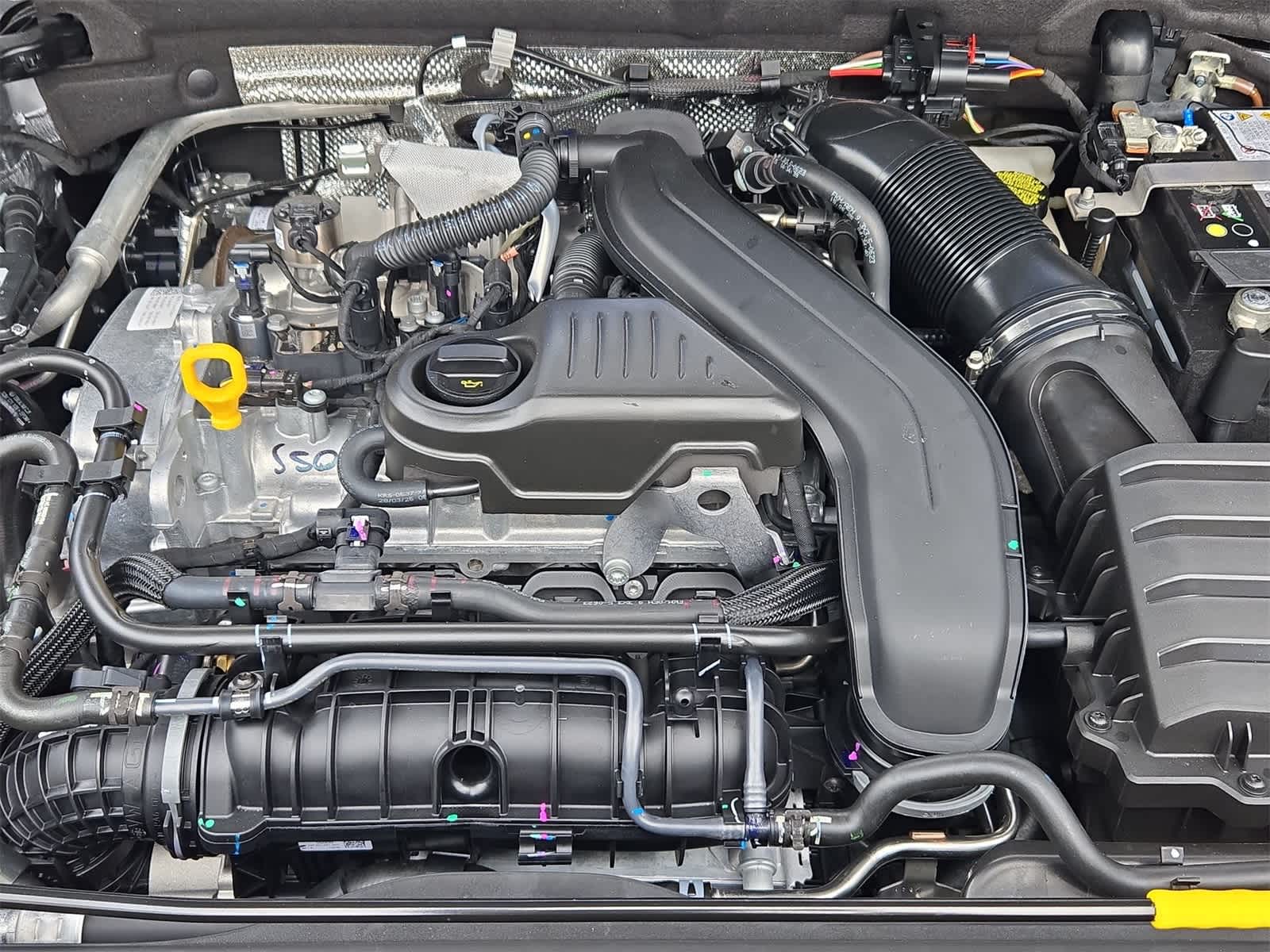 Thumbnail: 2025 Volkswagen Taos - 15