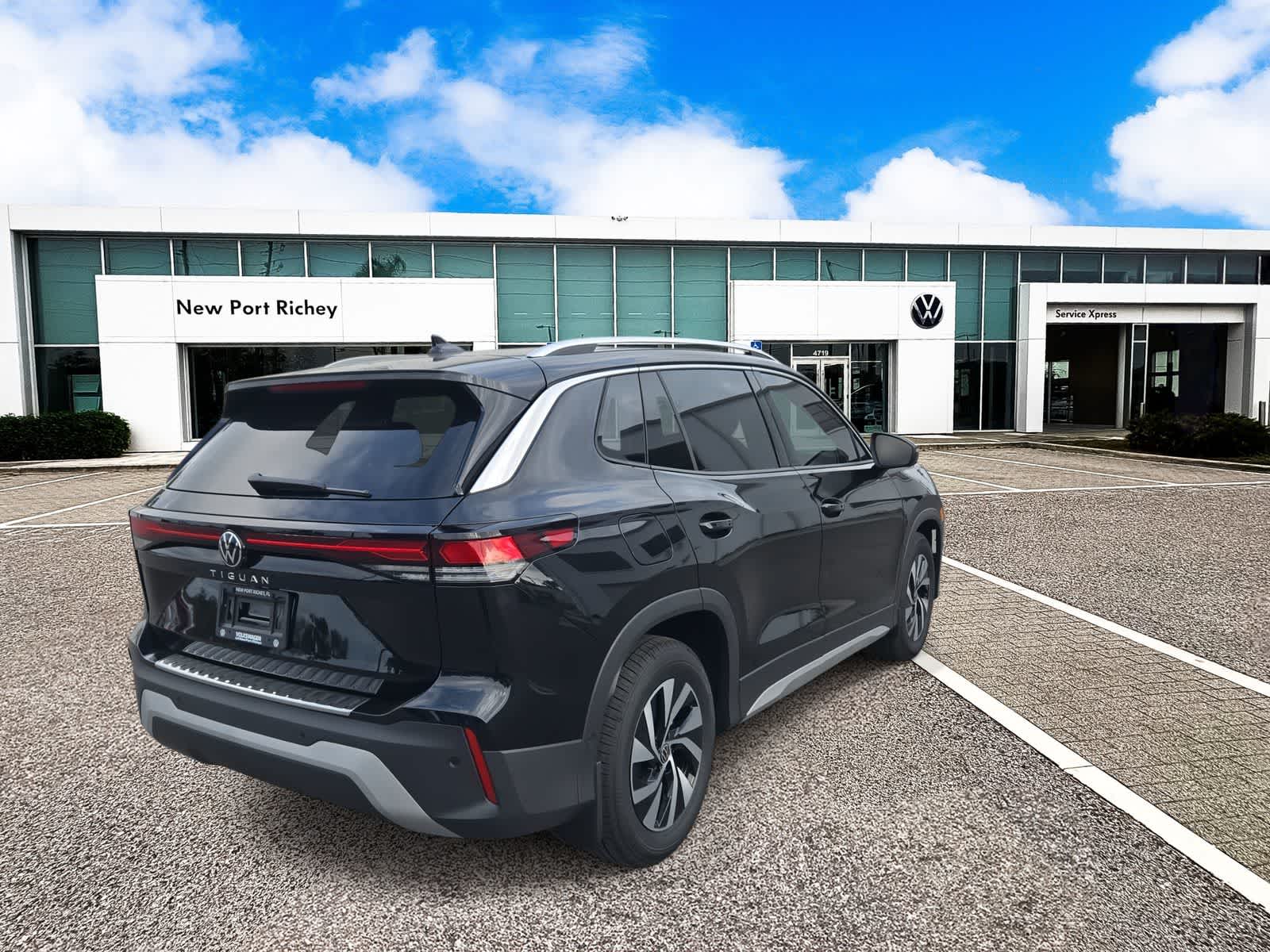 Thumbnail: 2026 Volkswagen Tiguan - 8