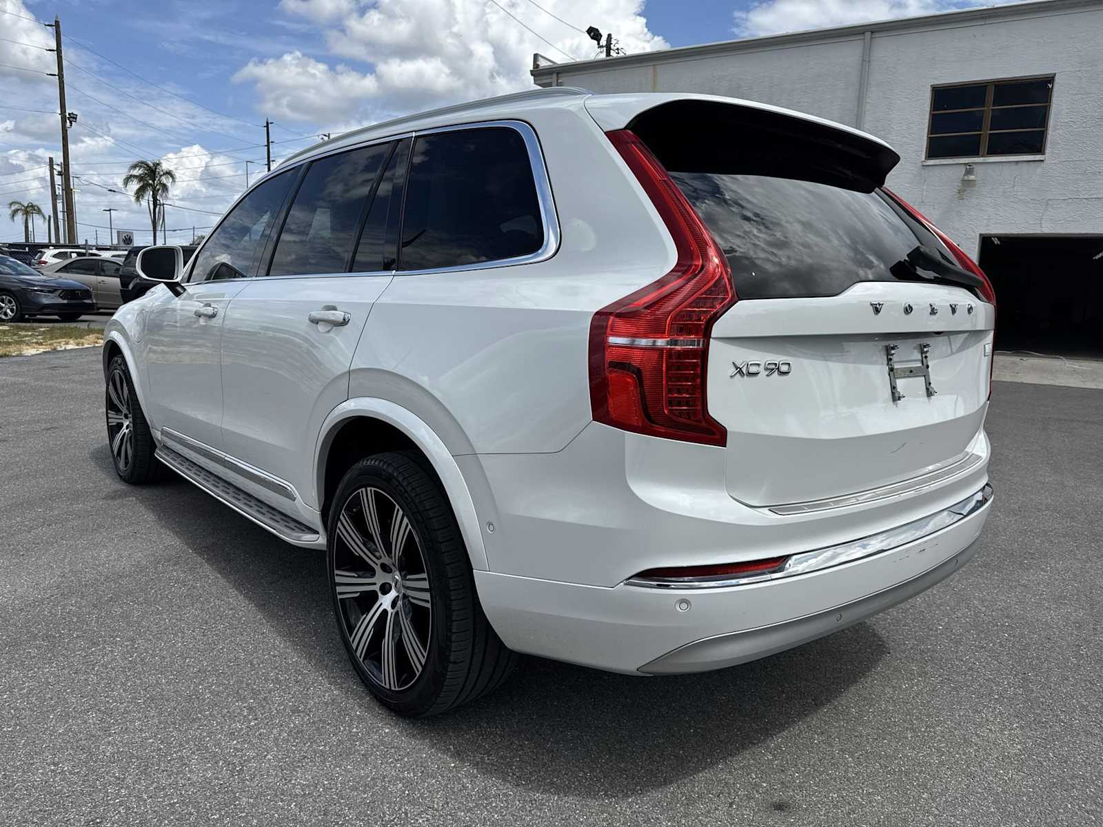 Thumbnail: 2022 Volvo XC90 - 4