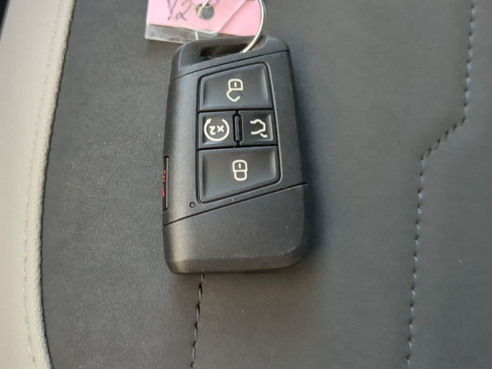 Thumbnail: 2025 Volkswagen Taos - 33