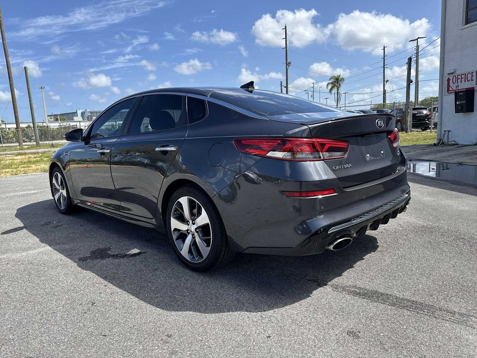 Thumbnail: 2019 Kia Optima - 4