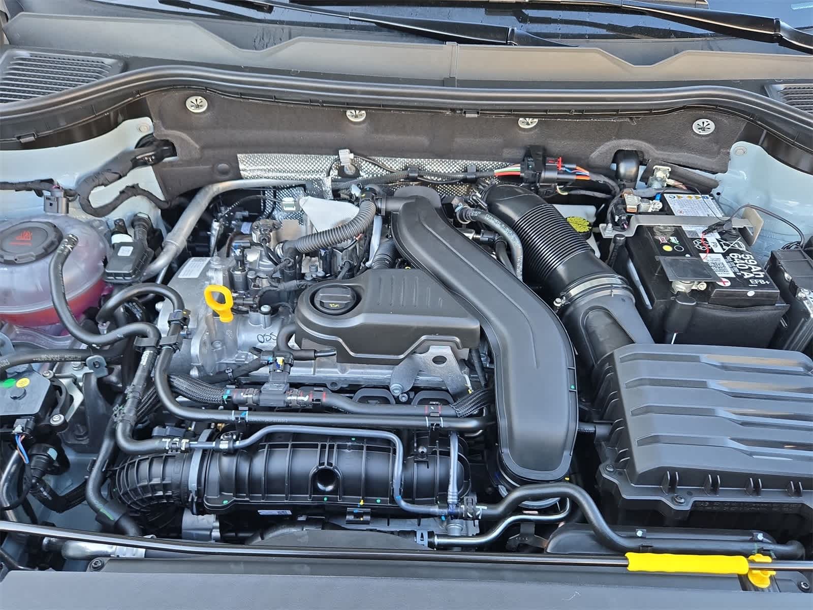 Thumbnail: 2025 Volkswagen Taos - 15