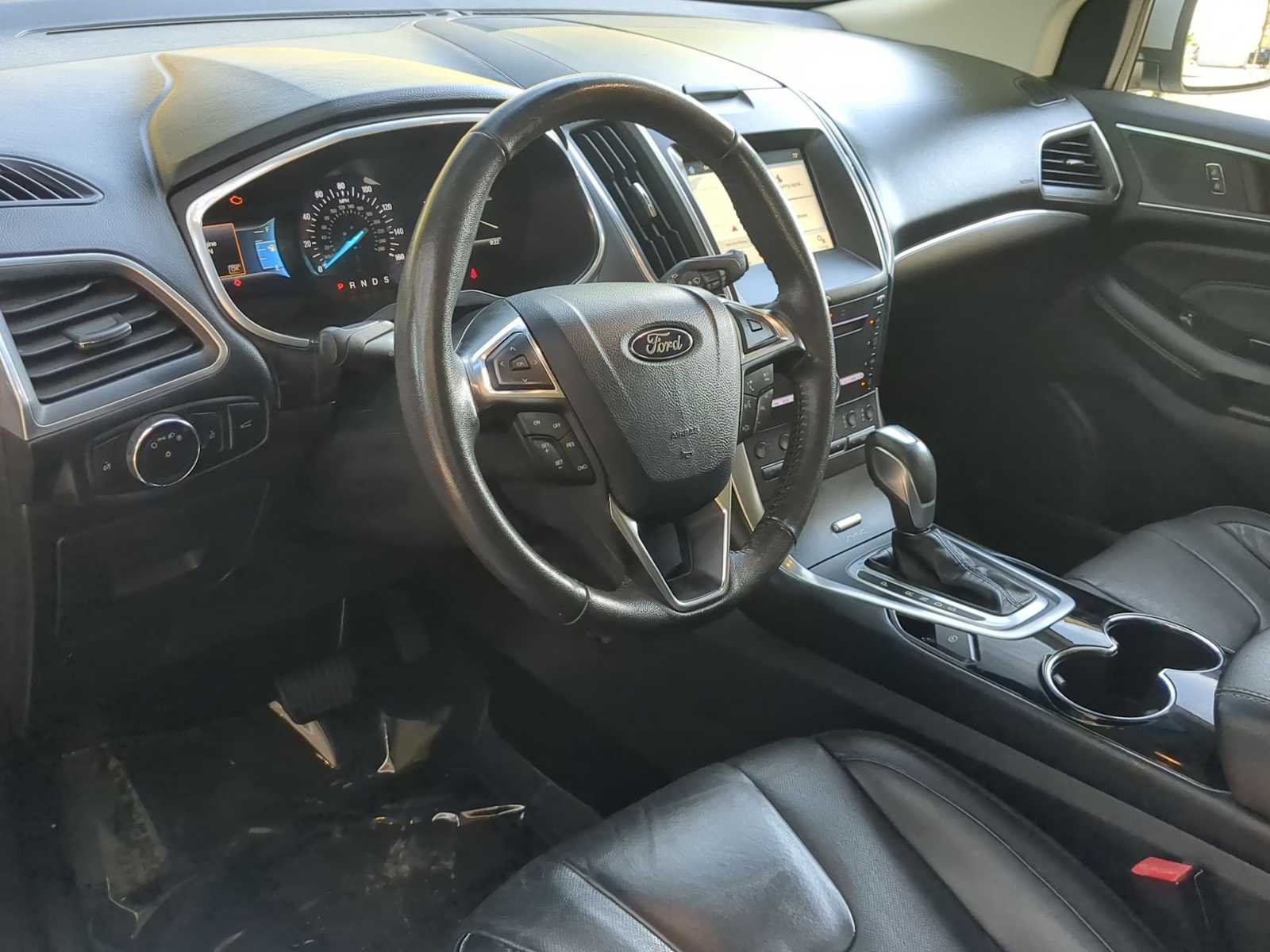Thumbnail: 2017 Ford Edge - 10