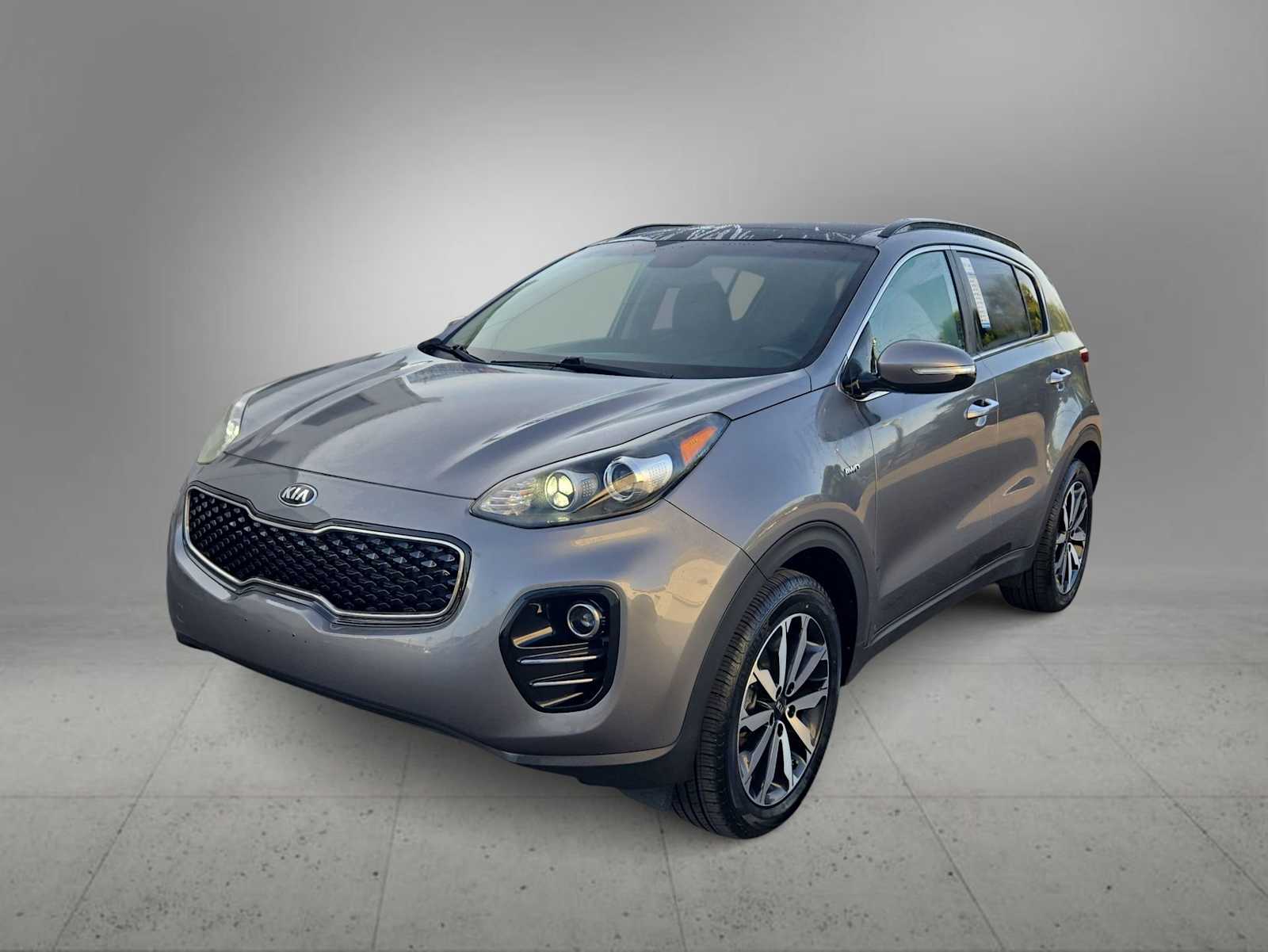 Thumbnail: 2018 Kia Sportage - 4