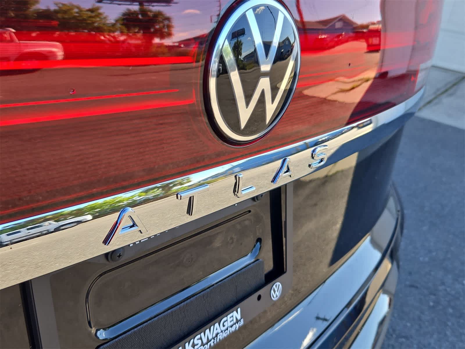 Thumbnail: 2026 Volkswagen Atlas - 12