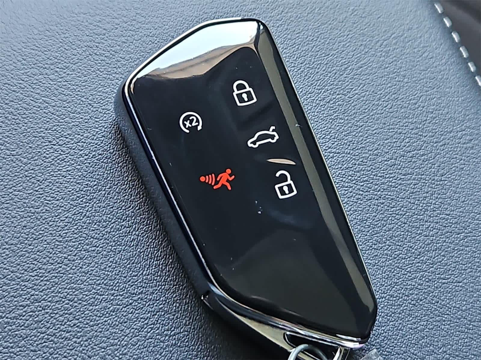 Thumbnail: 2025 Volkswagen Tiguan - 38