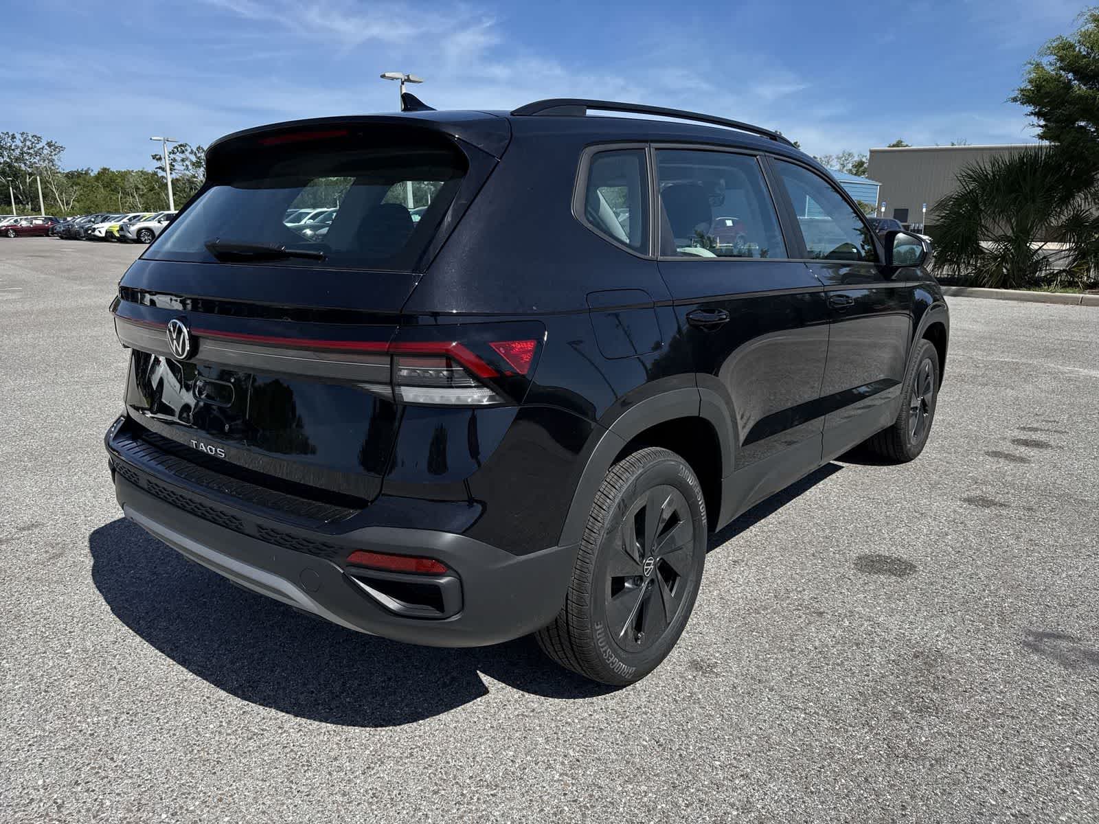 Thumbnail: 2026 Volkswagen Taos - 6
