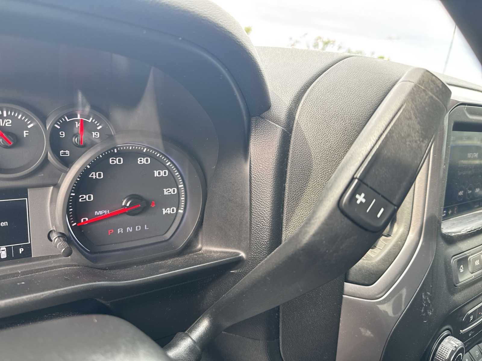 Thumbnail: 2020 Chevrolet Silverado 1500 - 28