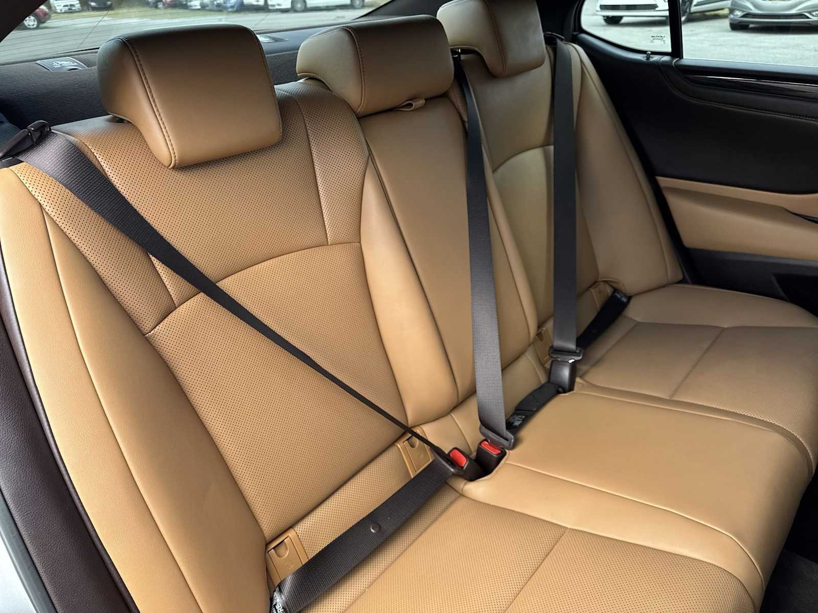 Thumbnail: 2021 Lexus ES - 20