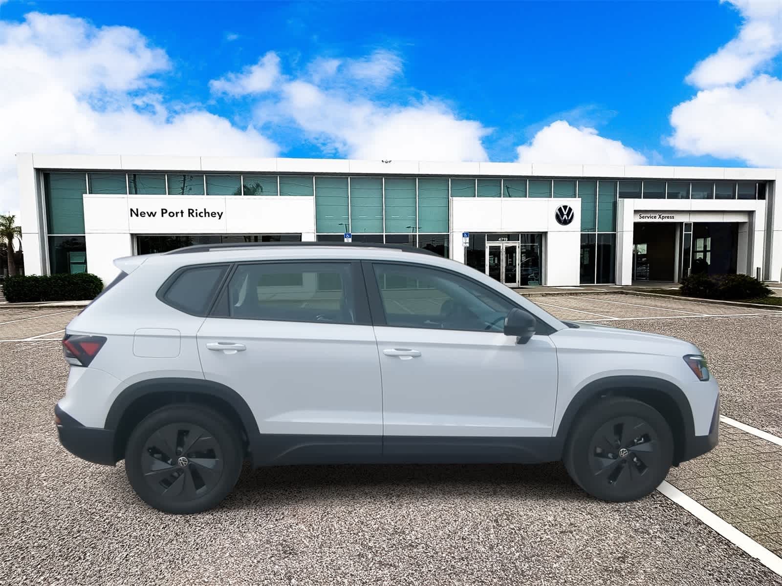 Thumbnail: 2025 Volkswagen Taos - 9