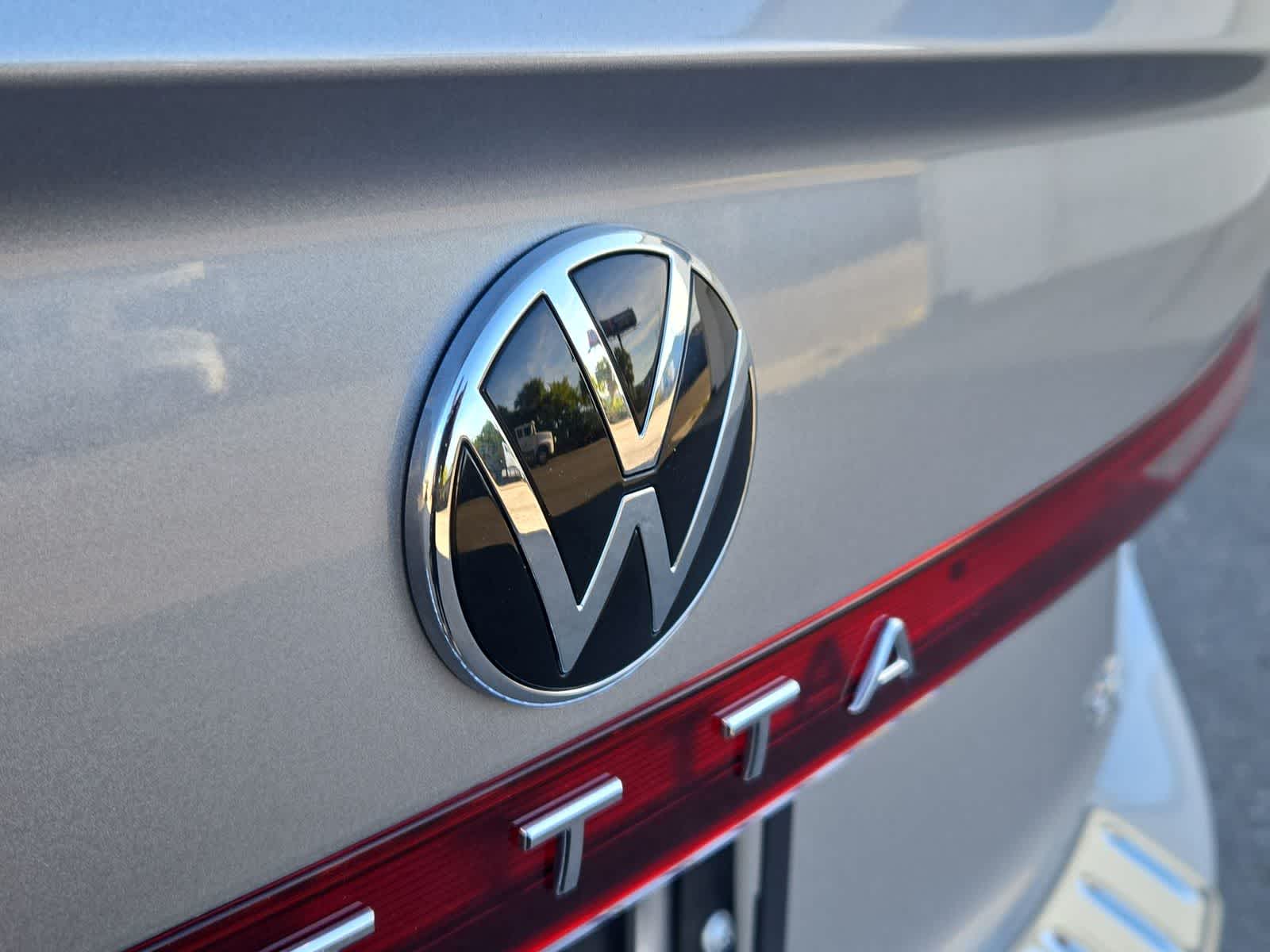 Thumbnail: 2026 Volkswagen Jetta - 12